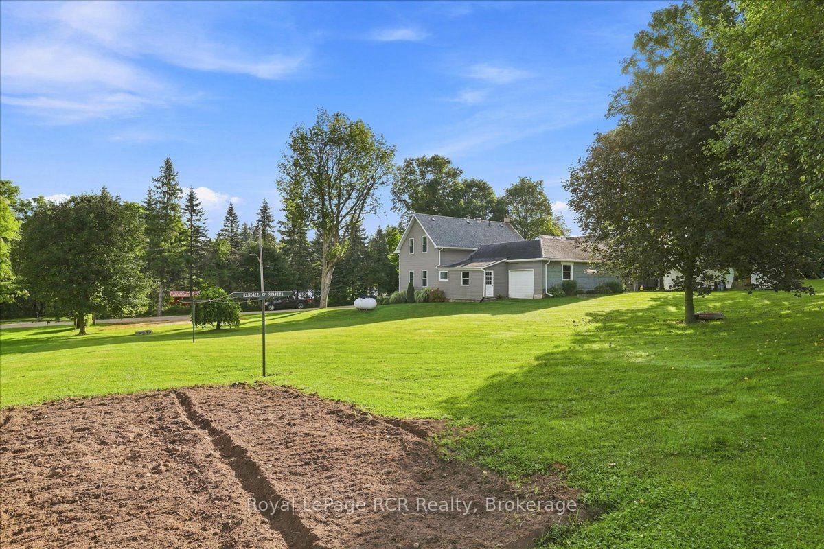 Photo 8 of 416 Water Street, West Grey — HOMEH