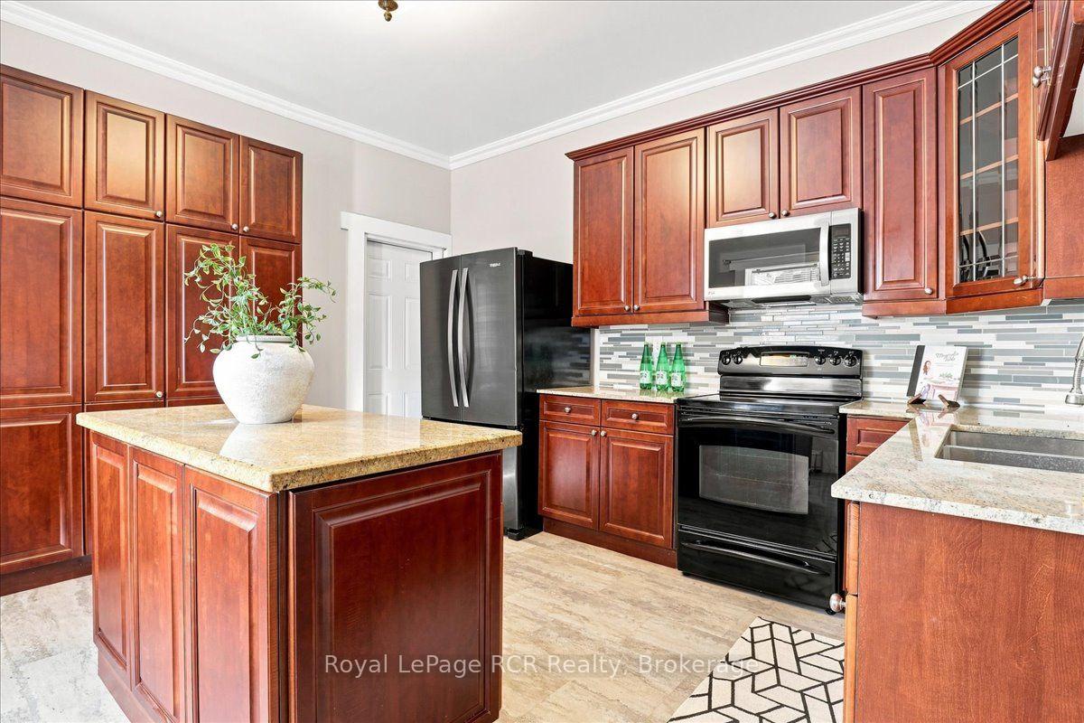 Photo 17 of 416 Water Street, West Grey — HOMEH
