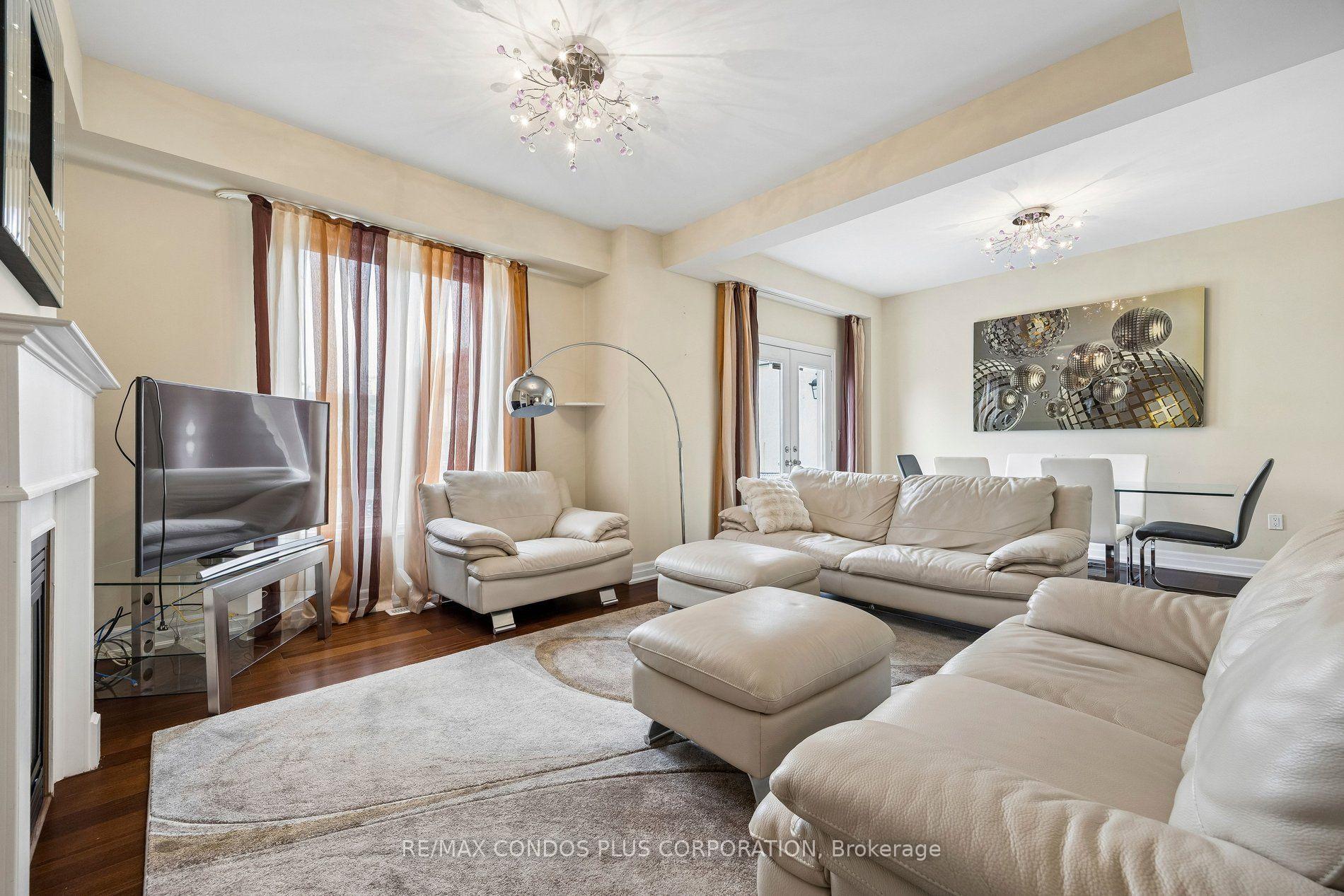 Photo 2 of 96 North Park Road, Vaughan, Beverley Glen — HOMEH