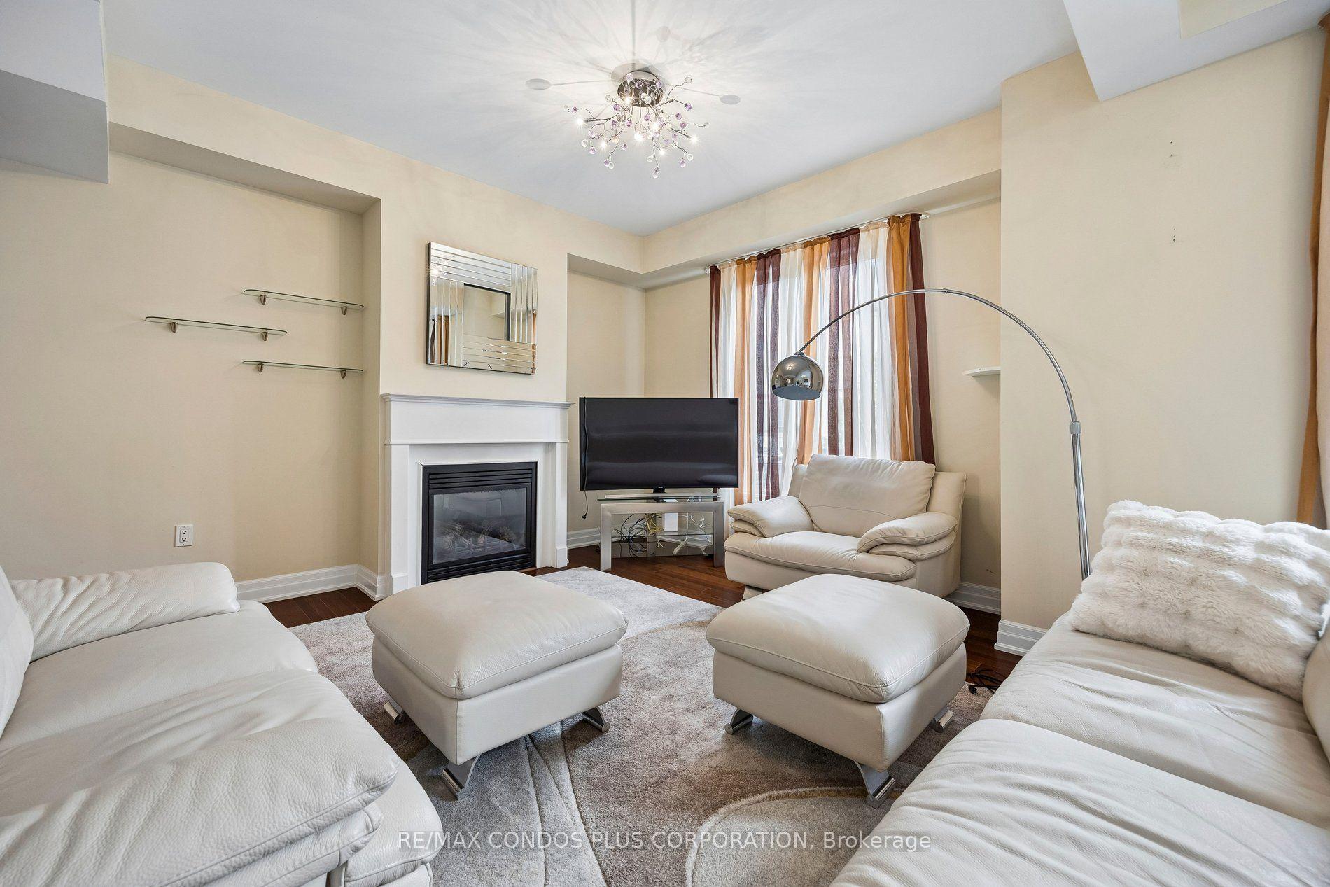 Photo 3 of 96 North Park Road, Vaughan, Beverley Glen — HOMEH