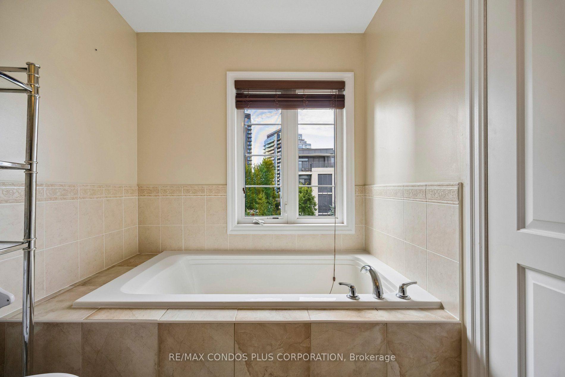 Photo 26 of 96 North Park Road, Vaughan, Beverley Glen — HOMEH