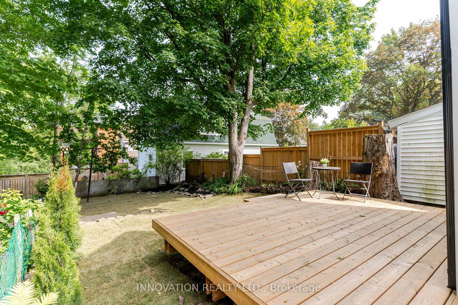 Photo 4 of 106 James Street E, Brockville, Brockville — HOMEH