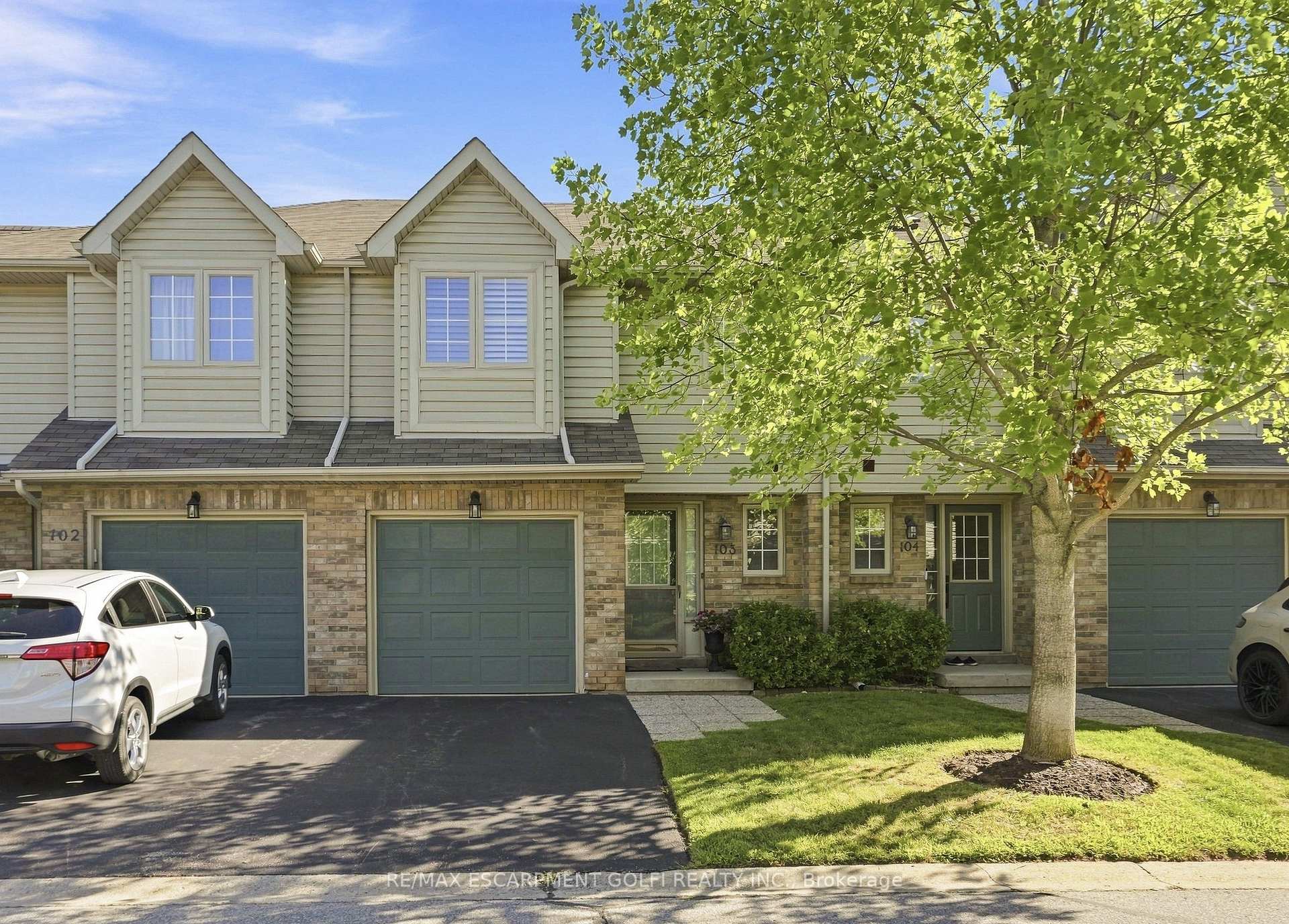 Photo 1 of Unit 103, 3333 New Street, Burlington, Roseland — HOMEH