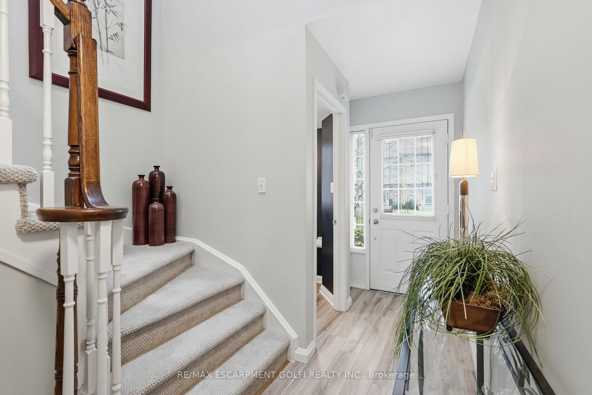 Photo 16 of Unit 103, 3333 New Street, Burlington, Roseland — HOMEH