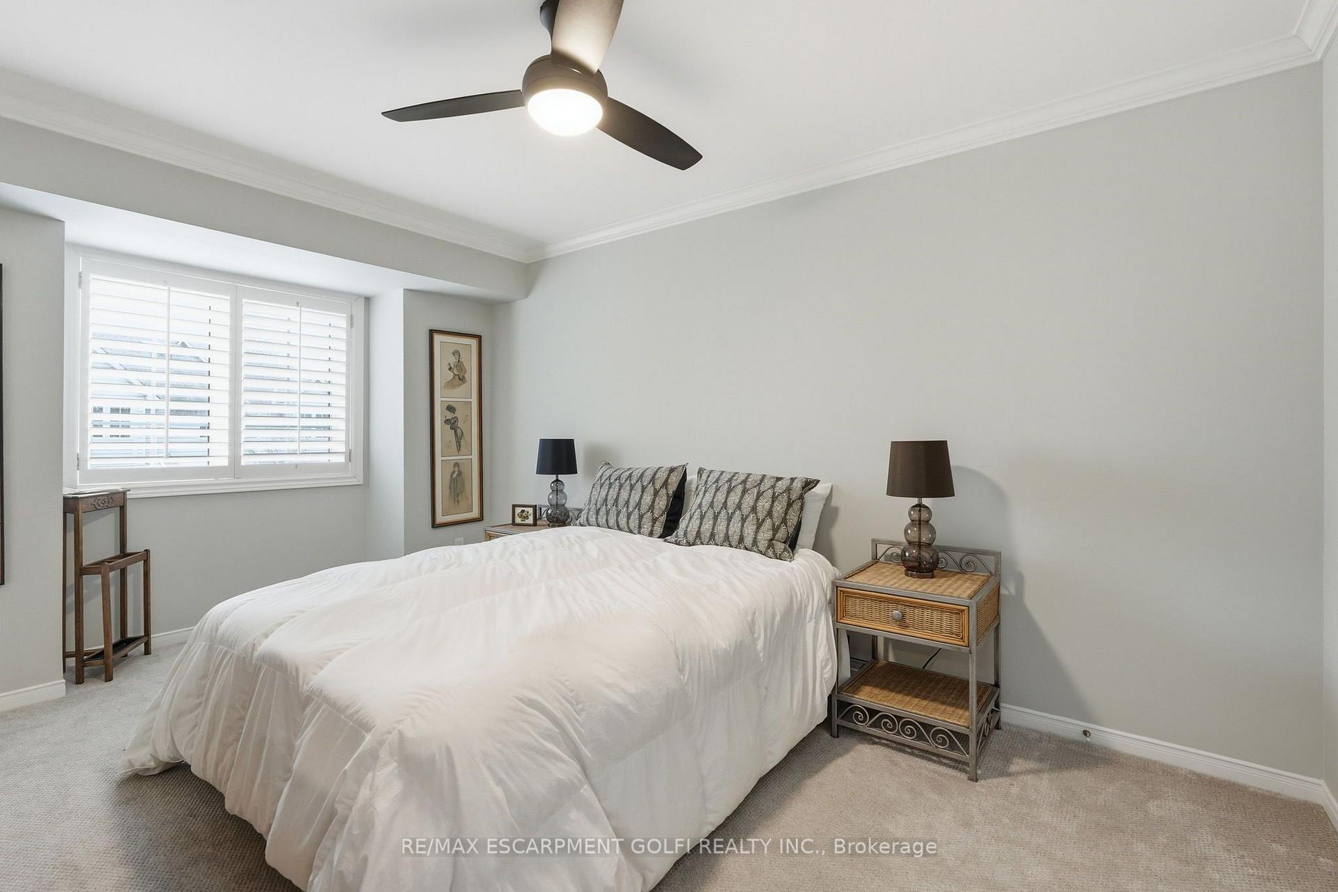 Photo 18 of Unit 103, 3333 New Street, Burlington, Roseland — HOMEH