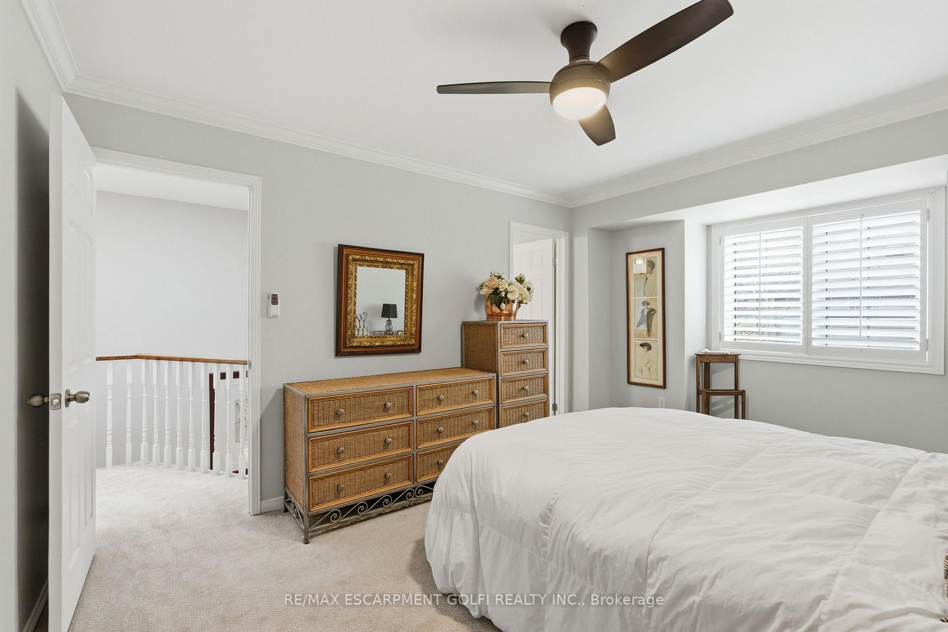Photo 19 of Unit 103, 3333 New Street, Burlington, Roseland — HOMEH