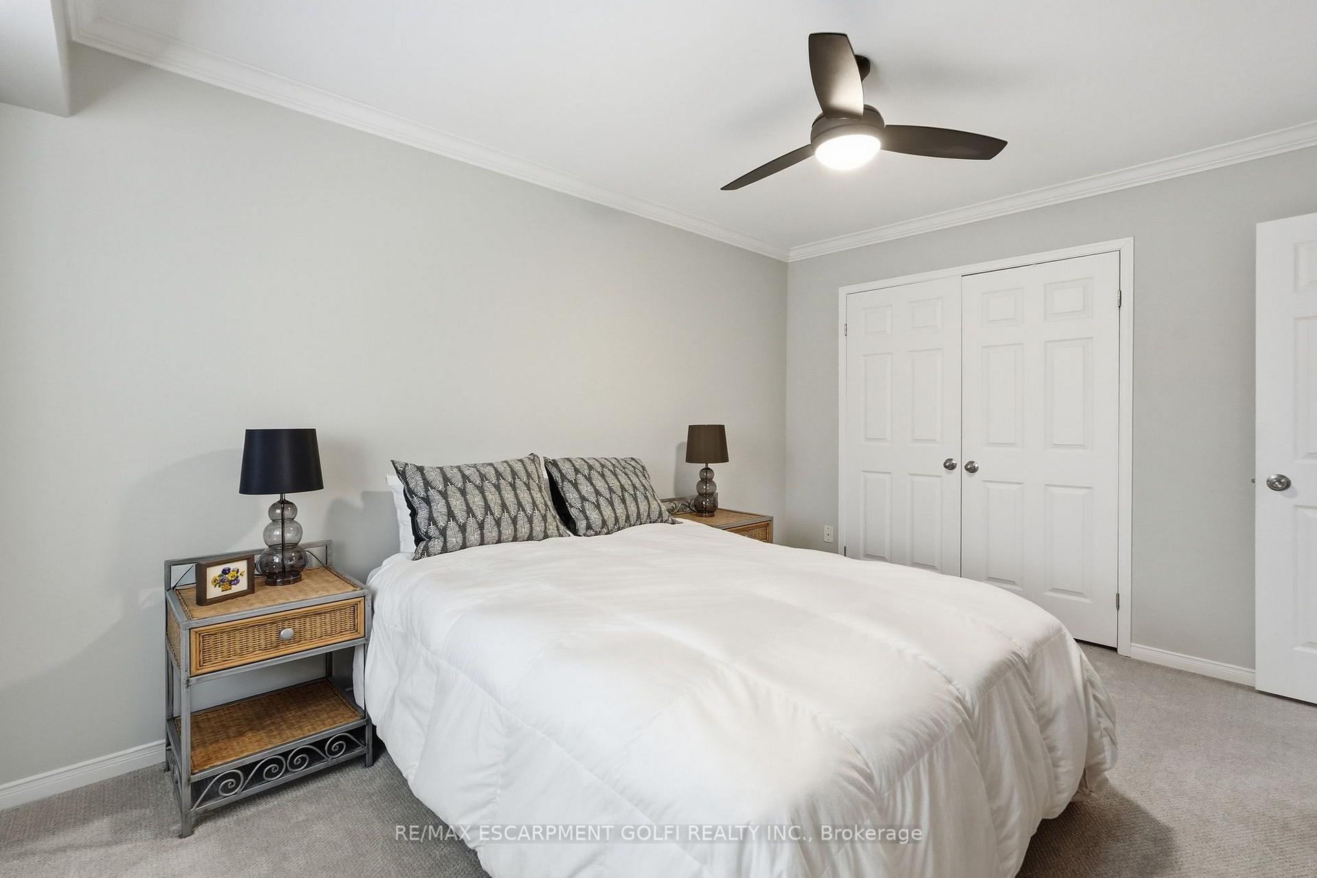 Photo 20 of Unit 103, 3333 New Street, Burlington, Roseland — HOMEH