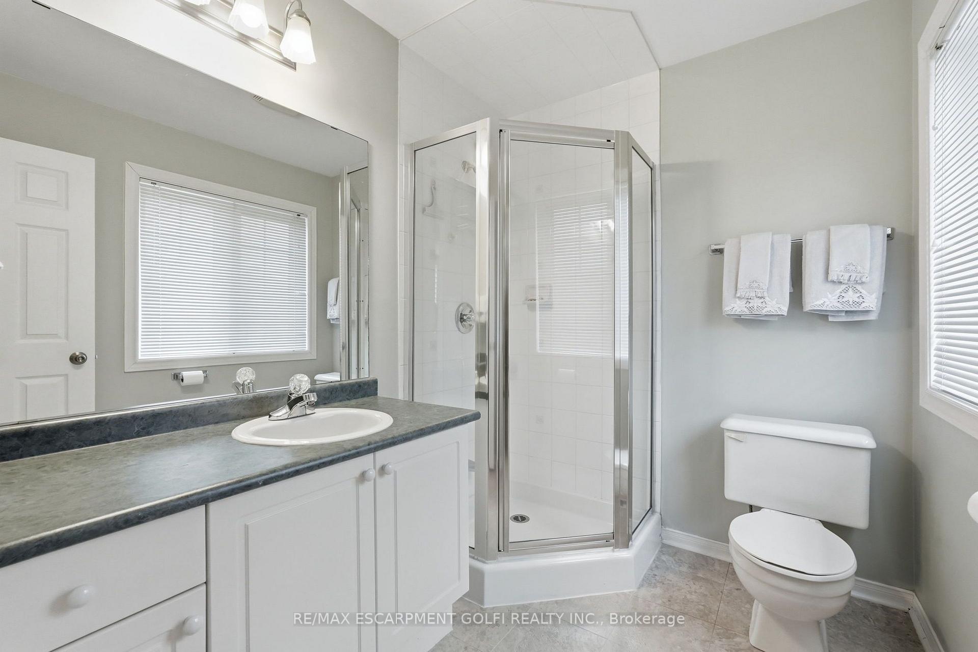 Photo 21 of Unit 103, 3333 New Street, Burlington, Roseland — HOMEH