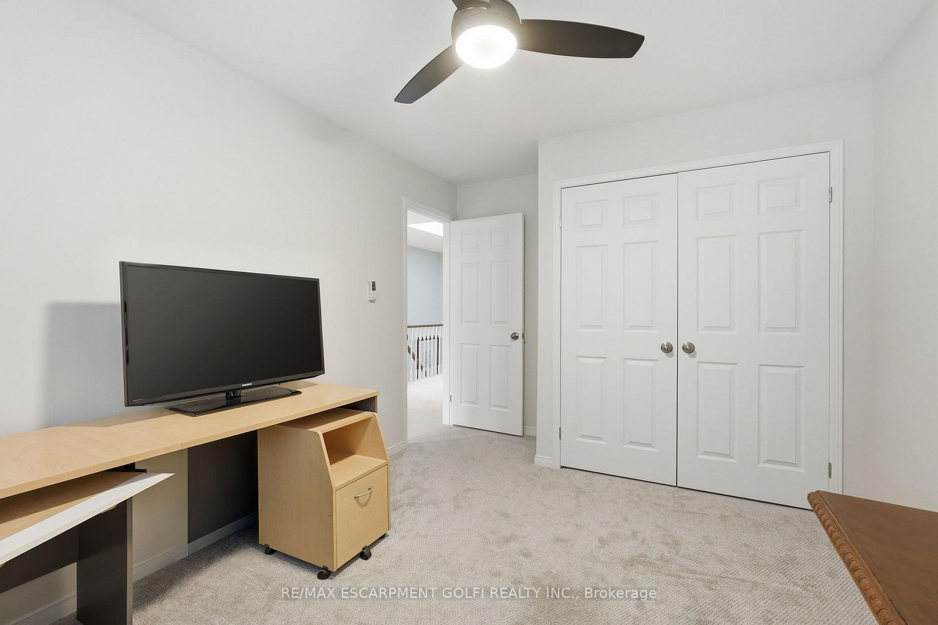 Photo 28 of Unit 103, 3333 New Street, Burlington, Roseland — HOMEH