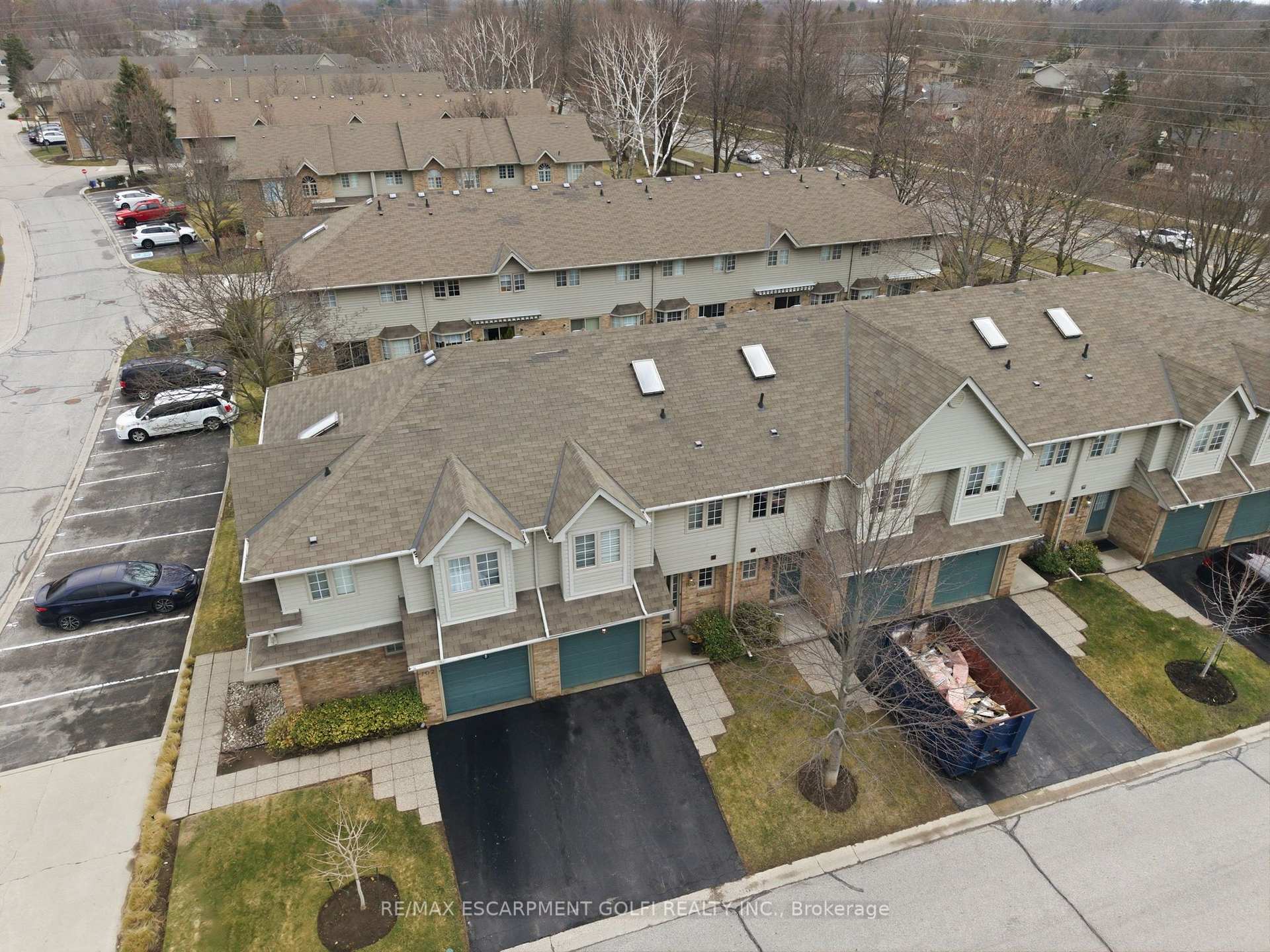Photo 35 of Unit 103, 3333 New Street, Burlington, Roseland — HOMEH