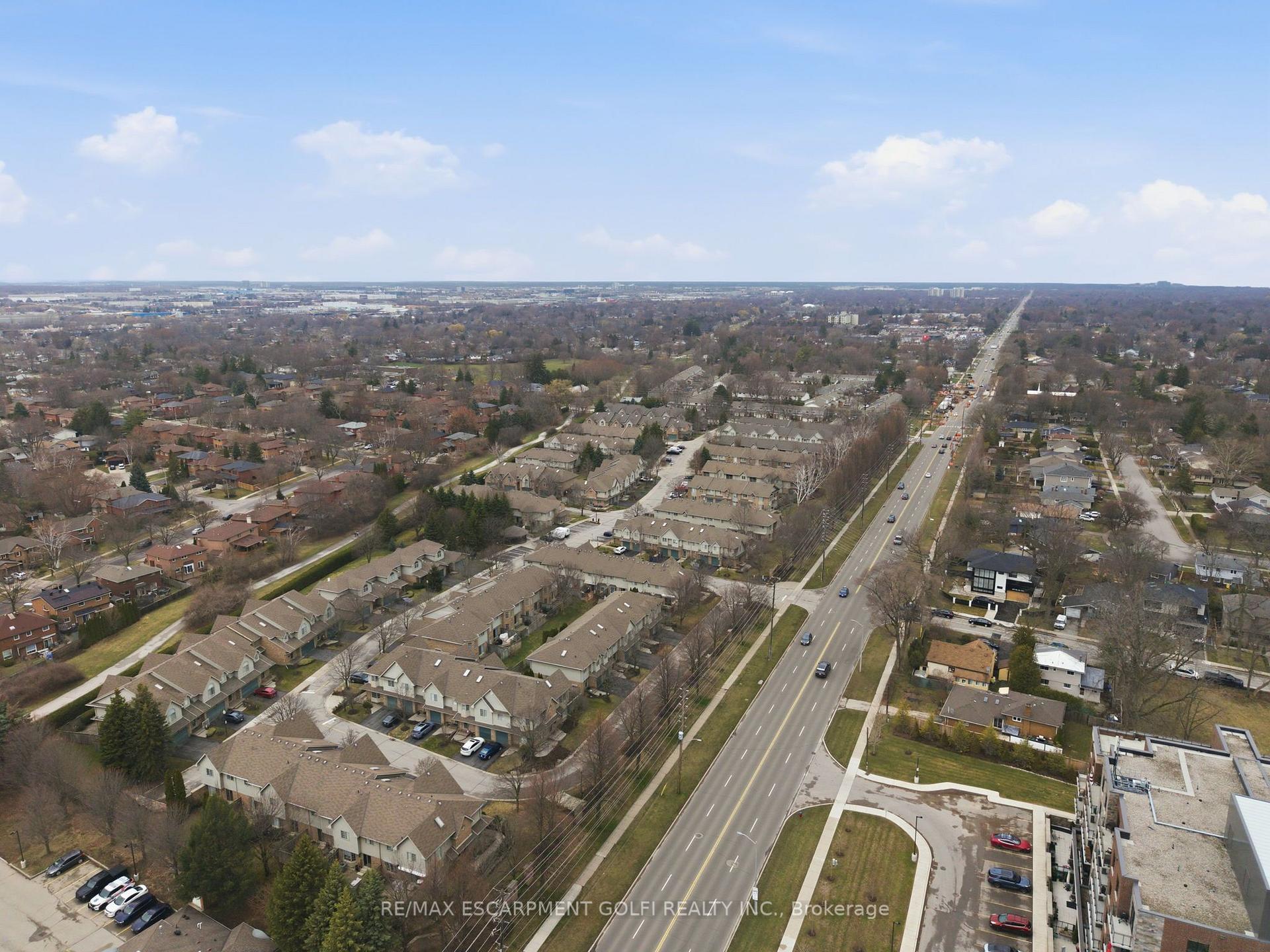 Photo 39 of Unit 103, 3333 New Street, Burlington, Roseland — HOMEH