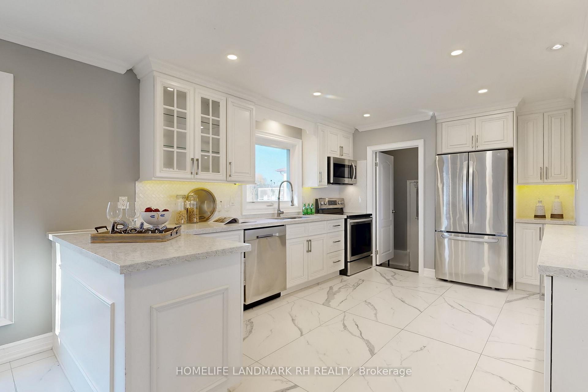 Photo 6 of 88 Riverglen Drive, Georgina, Keswick South — HOMEH