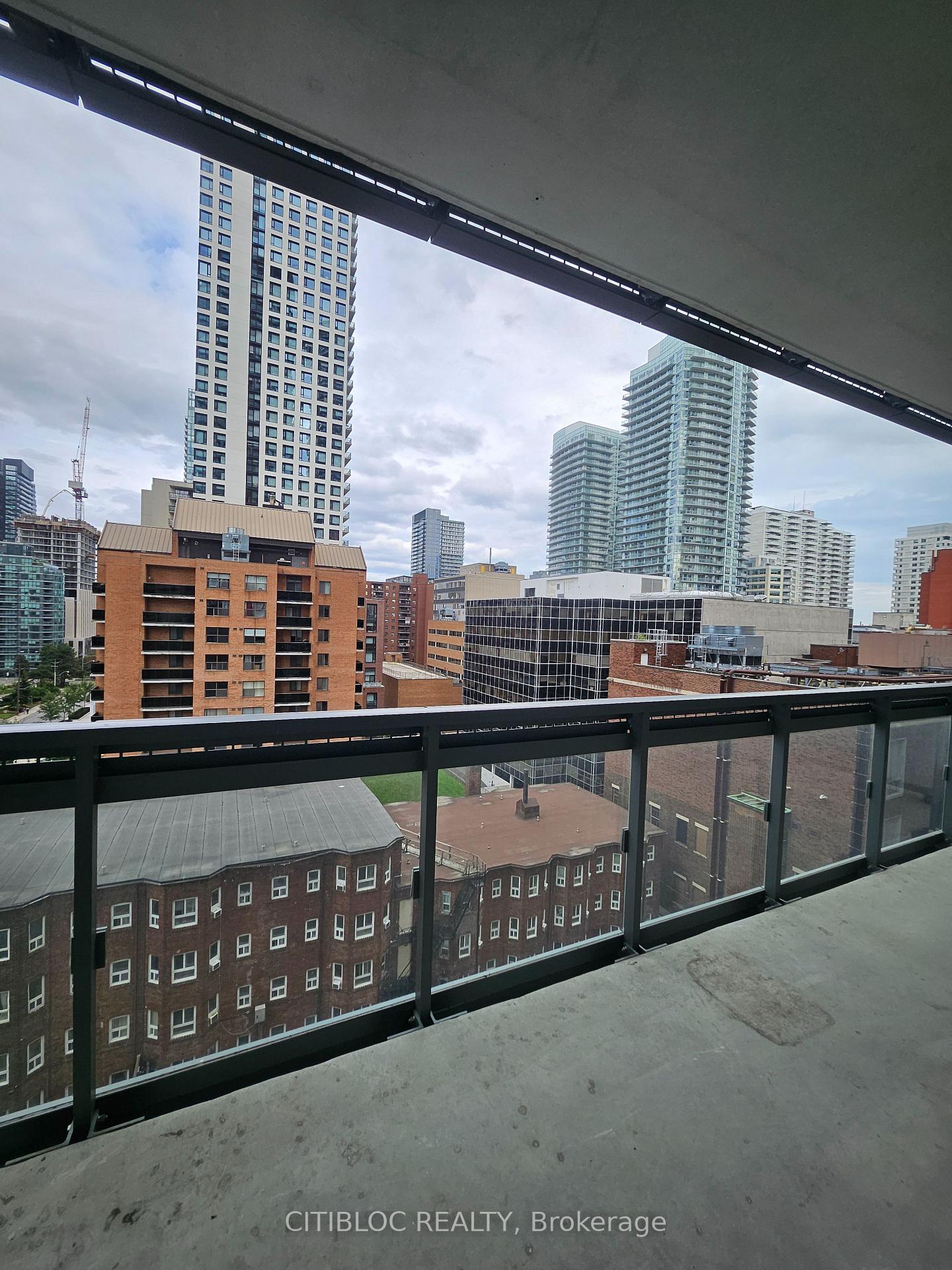 Photo 11 of Unit 601, 39 Roehampton Avenue, Toronto, Mount Pleasant West — HOMEH