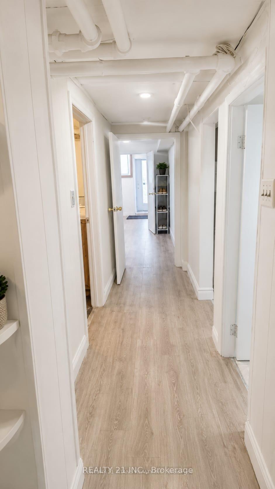 Photo 20 of 8 Mack Avenue, Scarborough, Clairlea-Birchmount — HOMEH