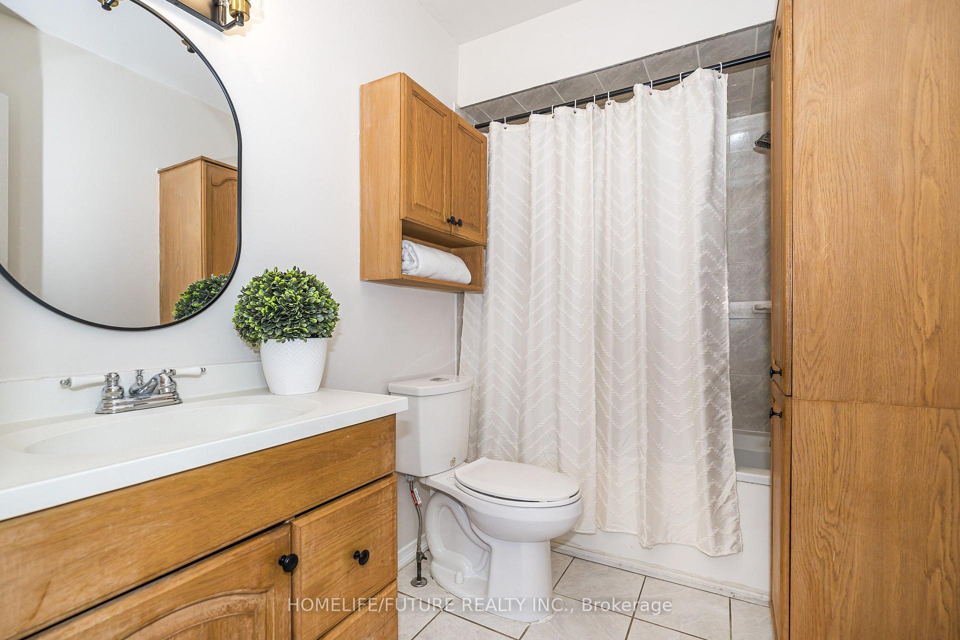 Photo 18 of 48 Creditstone Road, Brampton, Fletcher's Creek South — HOMEH