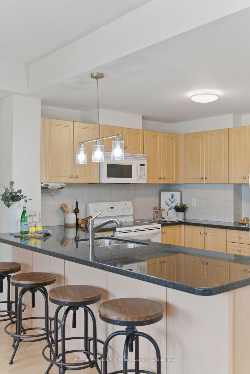 Photo 9 of Unit 215, 145 Third Street, Cobourg — HOMEH