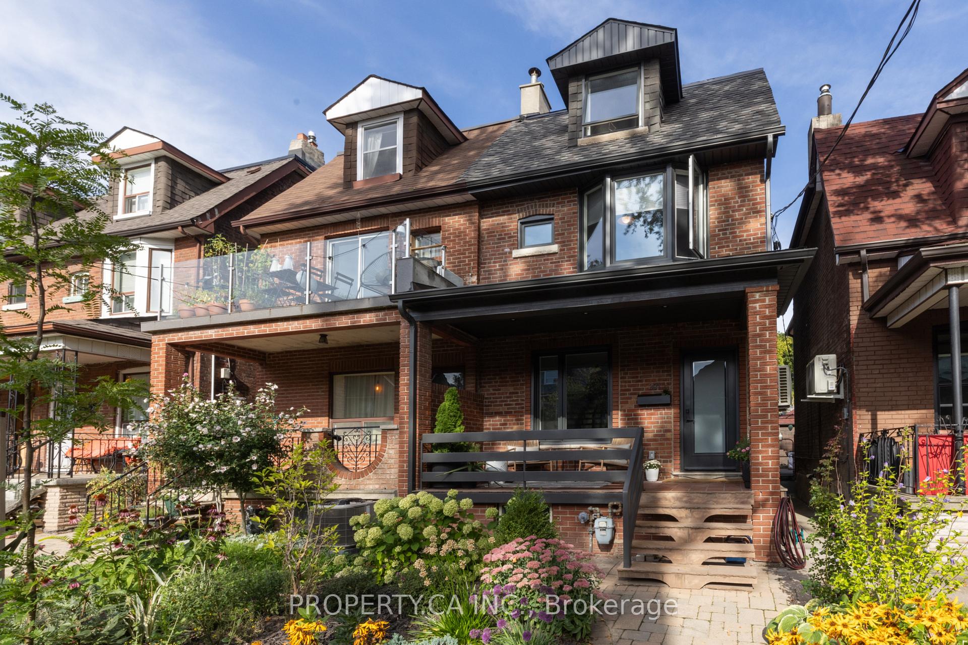 Front of 301 Grace Street