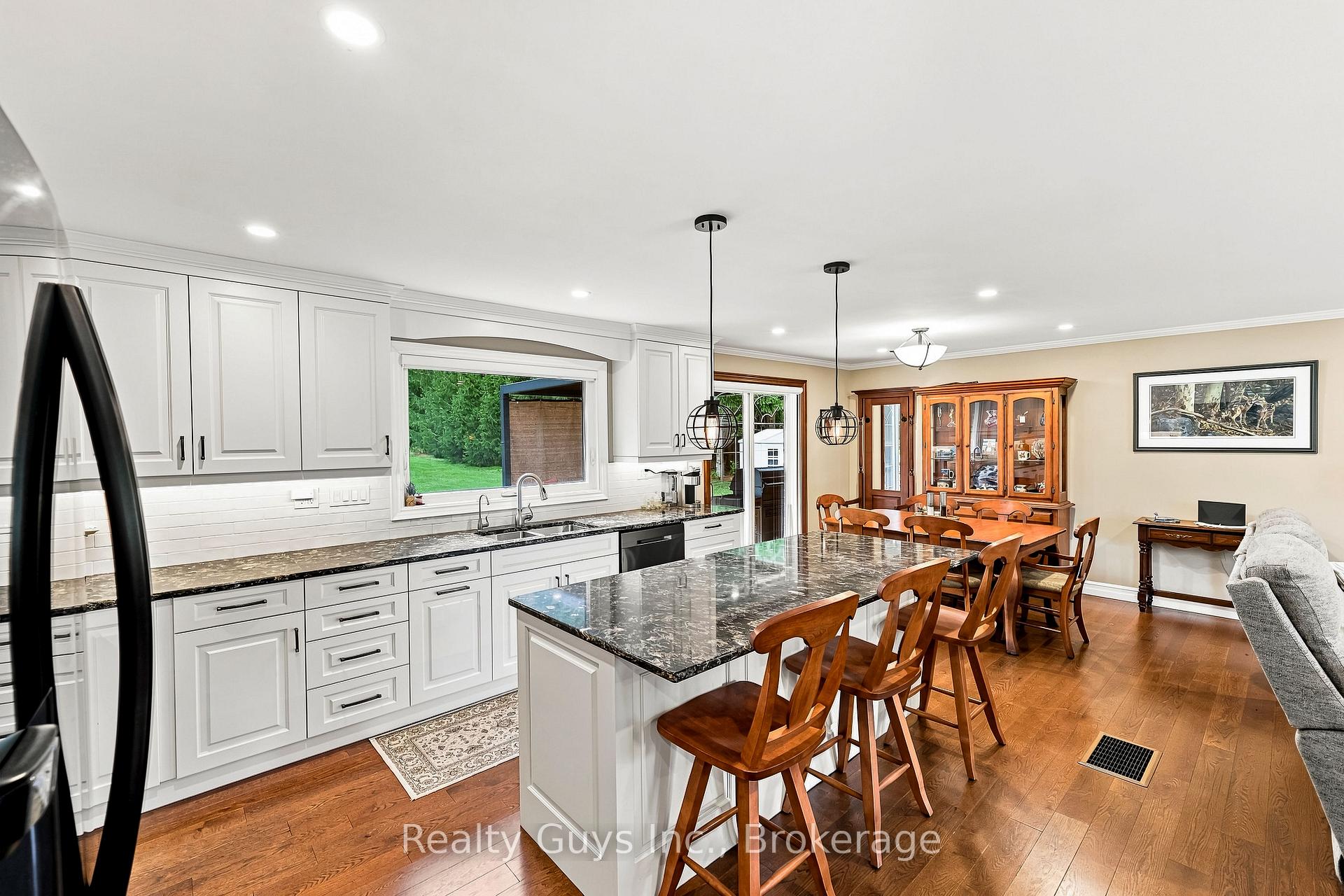 Photo 12 of 498 Ava Crescent, Cavan Monaghan, Millbrook Village — HOMEH