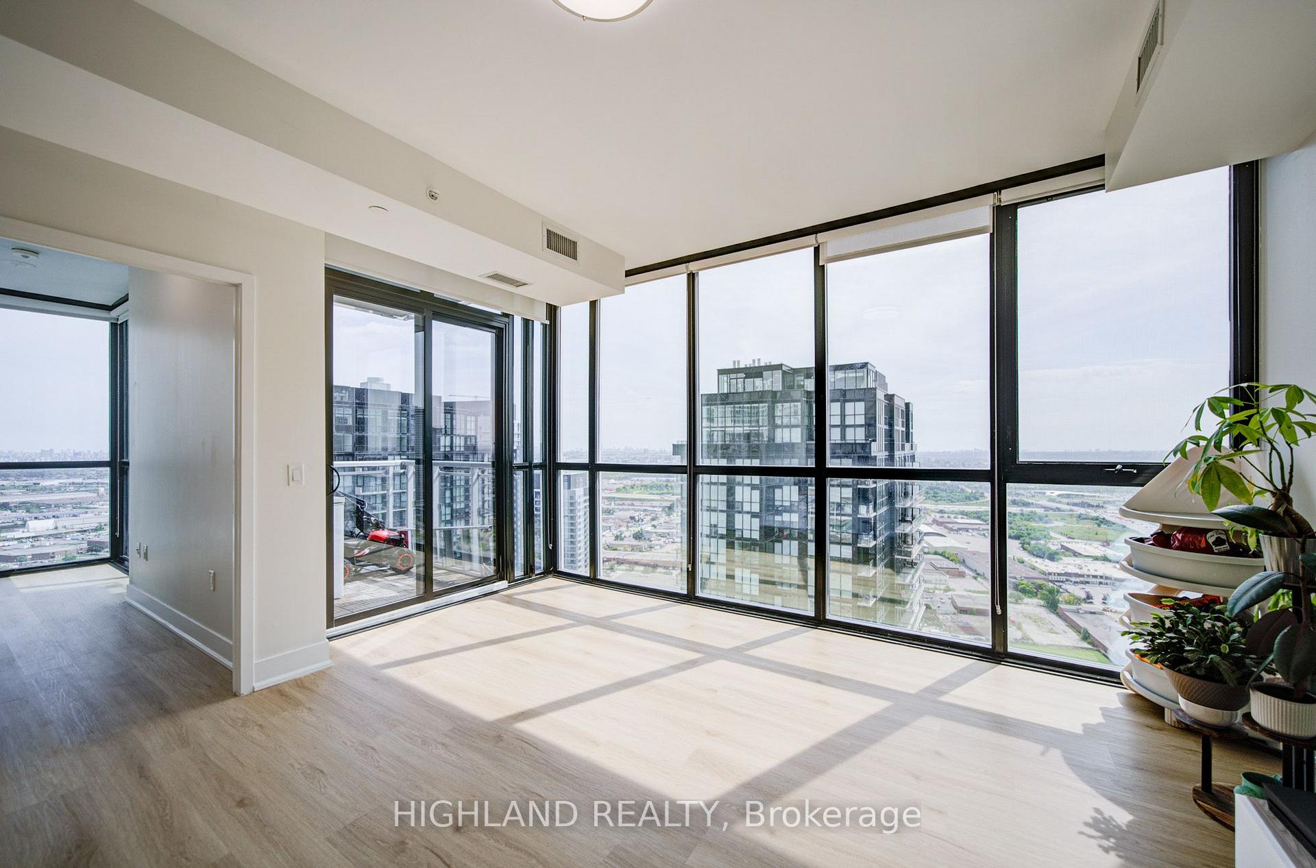 Photo 3 of Unit 3602, 2916 Highway 7, Vaughan, Concord — HOMEH