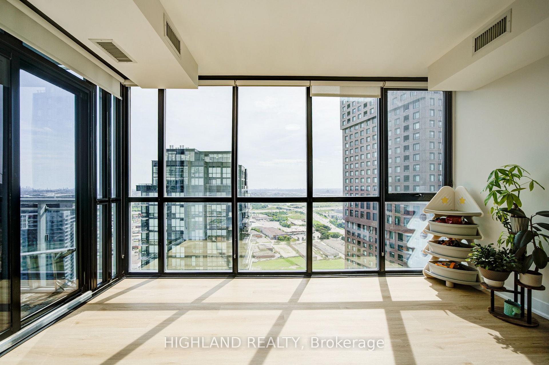 Photo 5 of Unit 3602, 2916 Highway 7, Vaughan, Concord — HOMEH