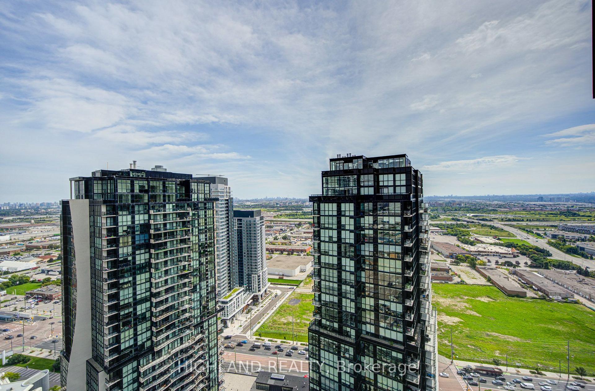 Photo 14 of Unit 3602, 2916 Highway 7, Vaughan, Concord — HOMEH