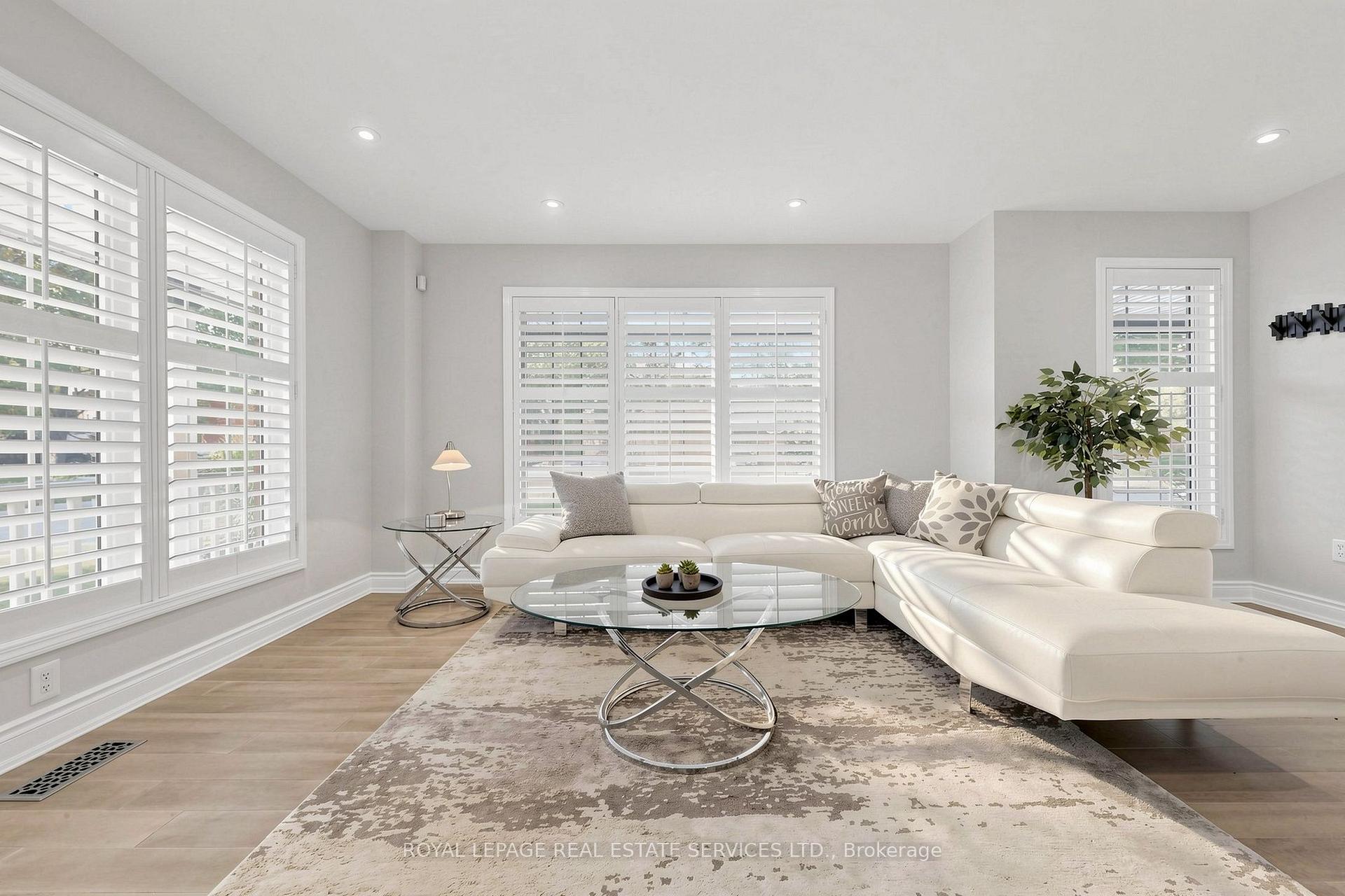Photo 9 of 2413 Baintree Crescent, Oakville, Westmount — HOMEH