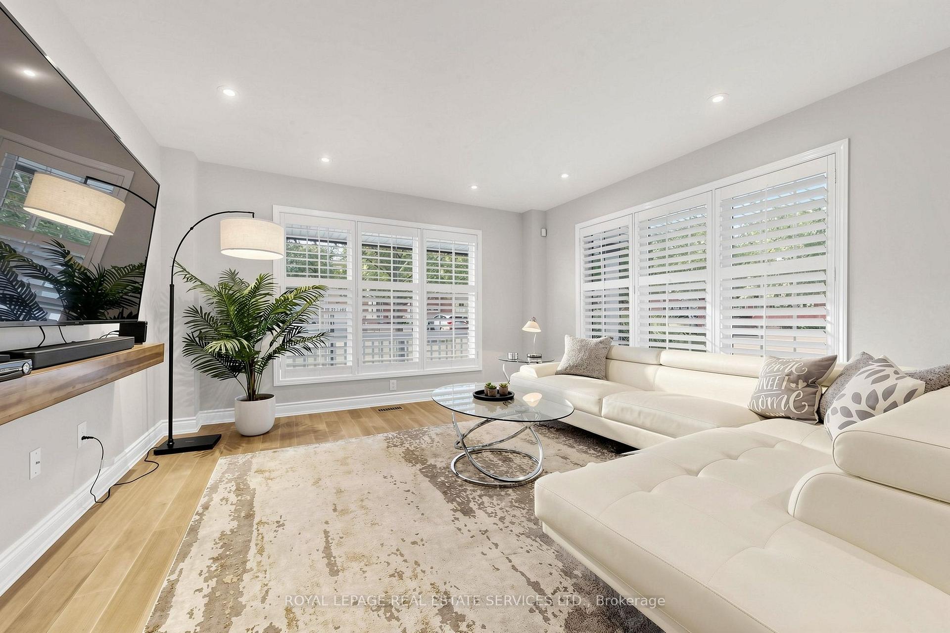Photo 10 of 2413 Baintree Crescent, Oakville, Westmount — HOMEH