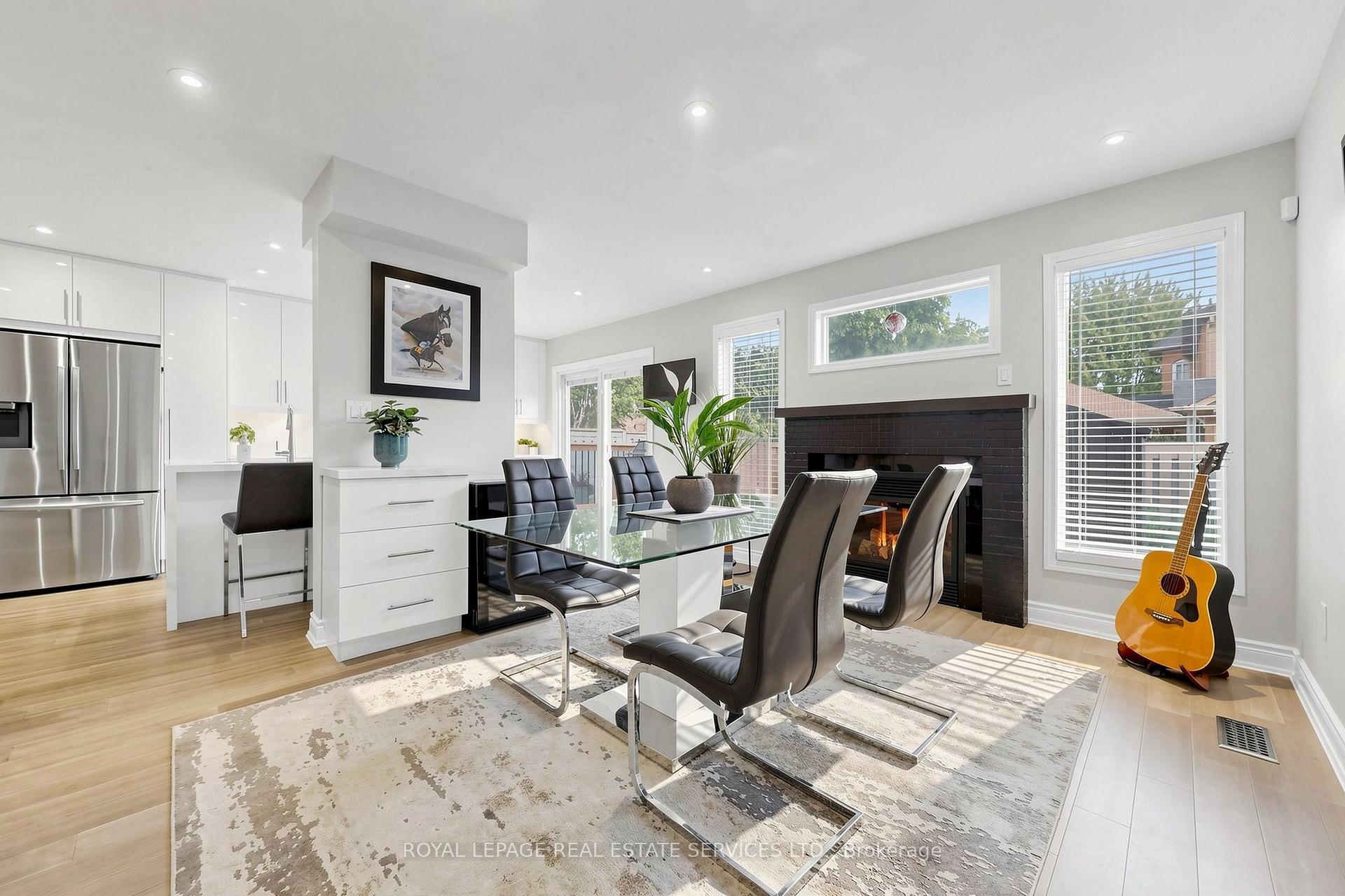 Photo 18 of 2413 Baintree Crescent, Oakville, Westmount — HOMEH