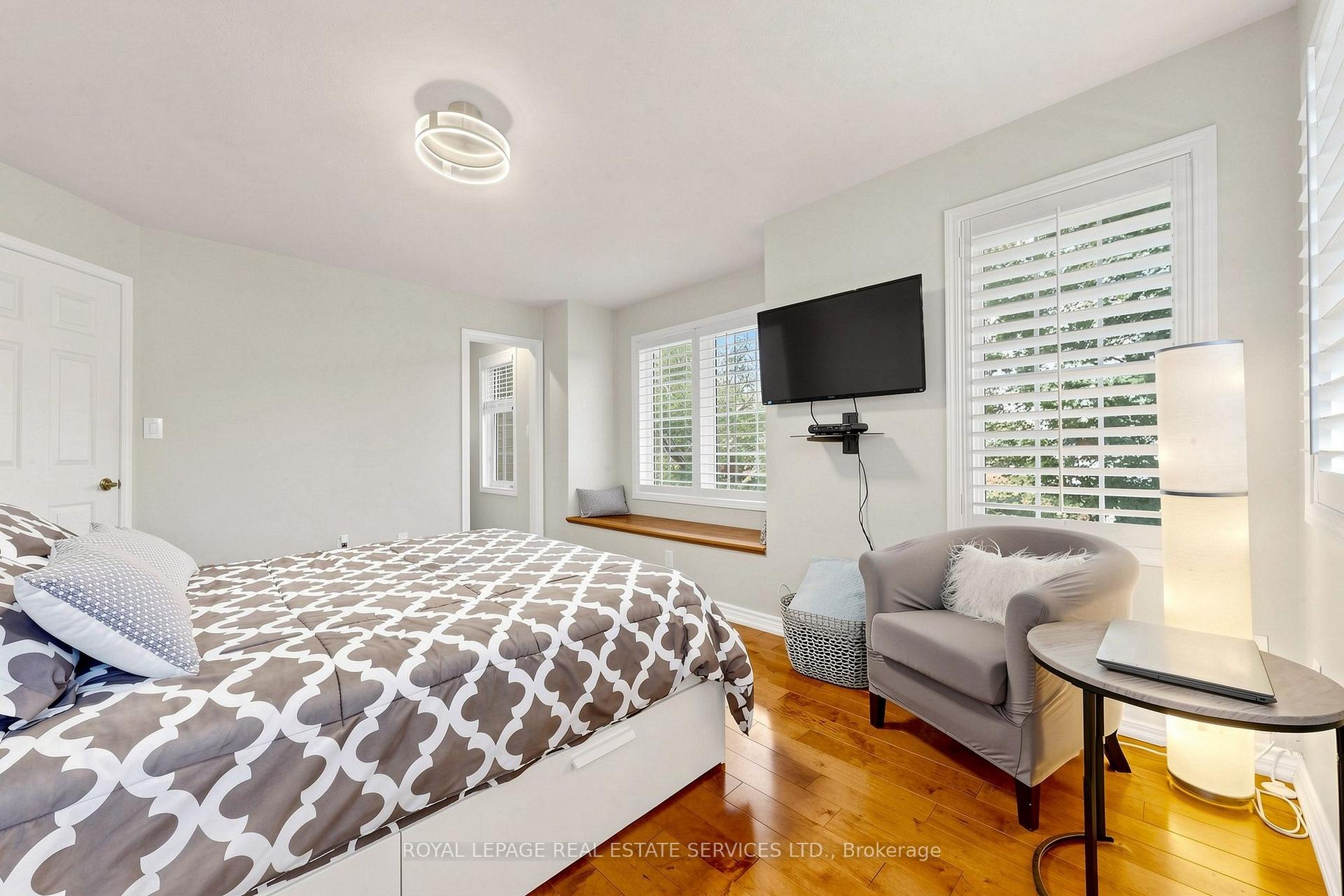 Photo 26 of 2413 Baintree Crescent, Oakville, Westmount — HOMEH