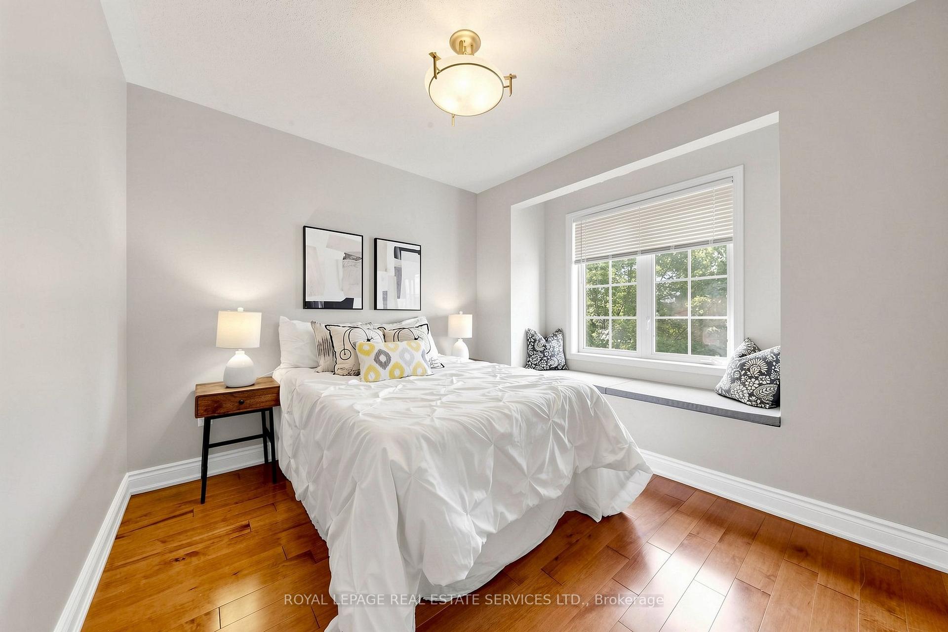 Photo 33 of 2413 Baintree Crescent, Oakville, Westmount — HOMEH
