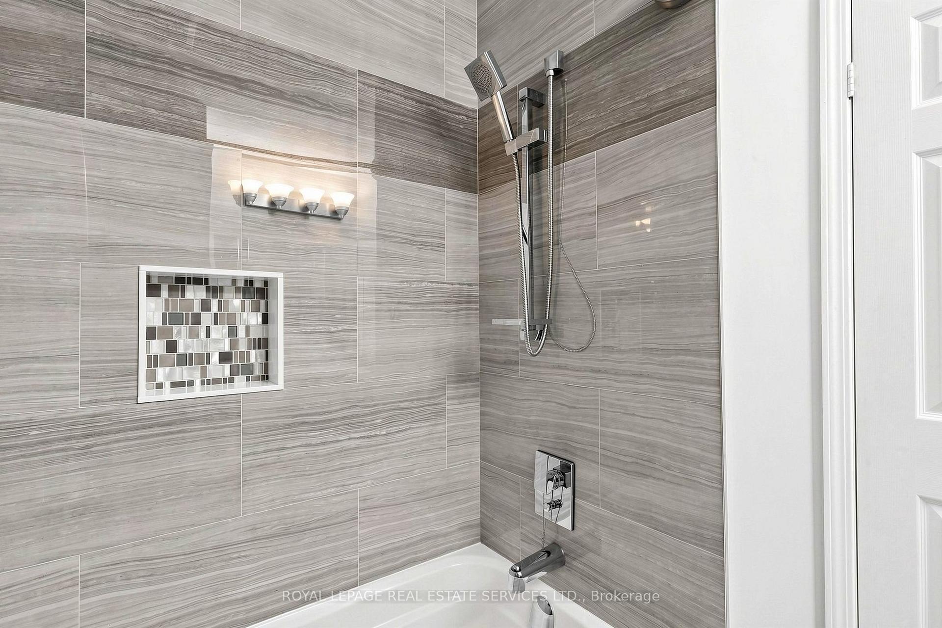 Photo 36 of 2413 Baintree Crescent, Oakville, Westmount — HOMEH