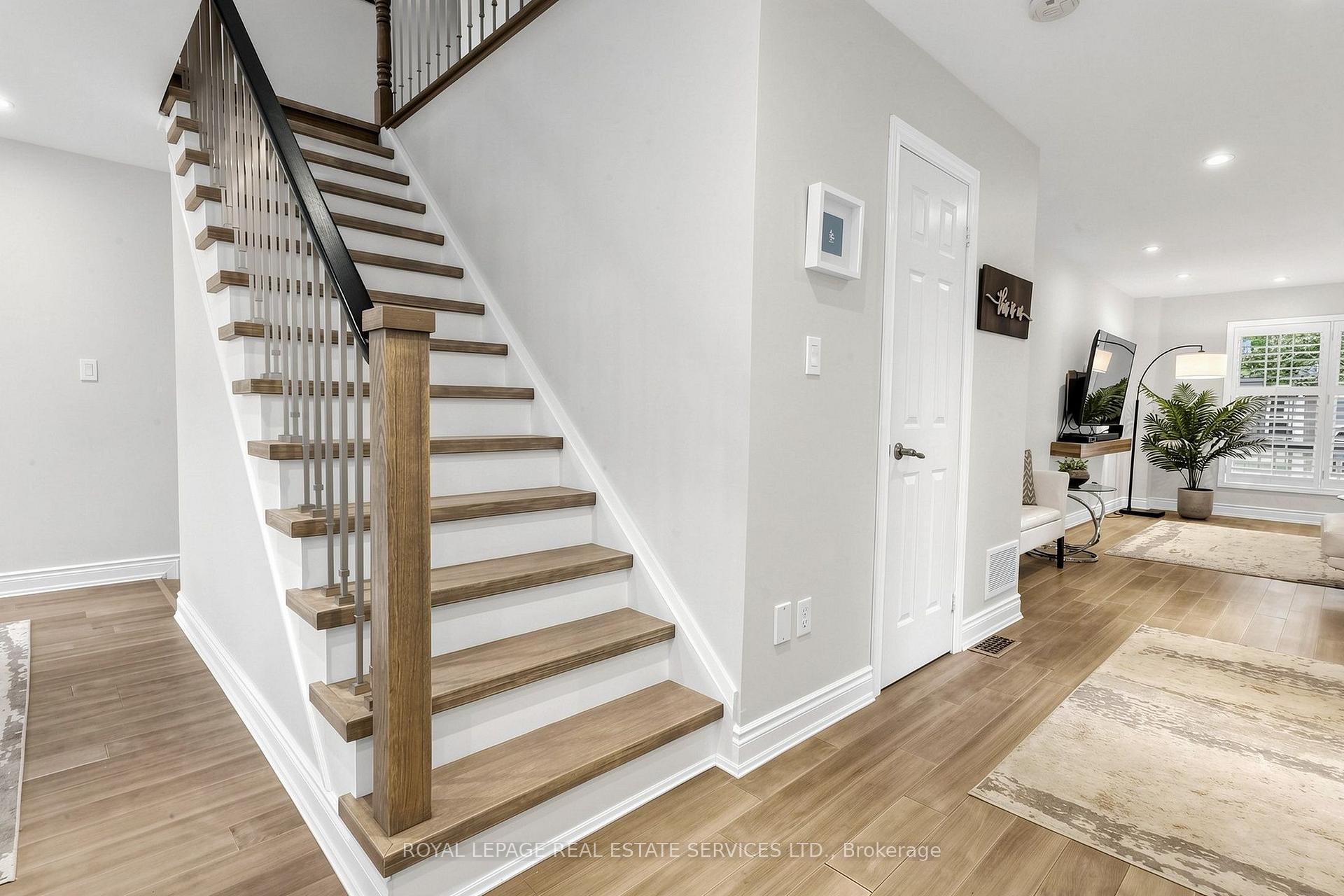 Photo 38 of 2413 Baintree Crescent, Oakville, Westmount — HOMEH