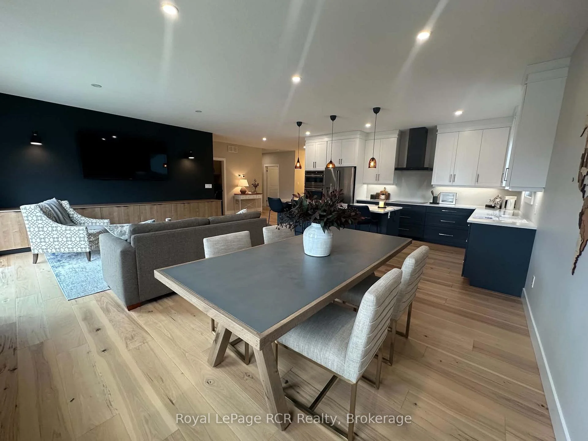 Photo 19 of 9 Sunset Place, Huron-Kinloss — HOMEH