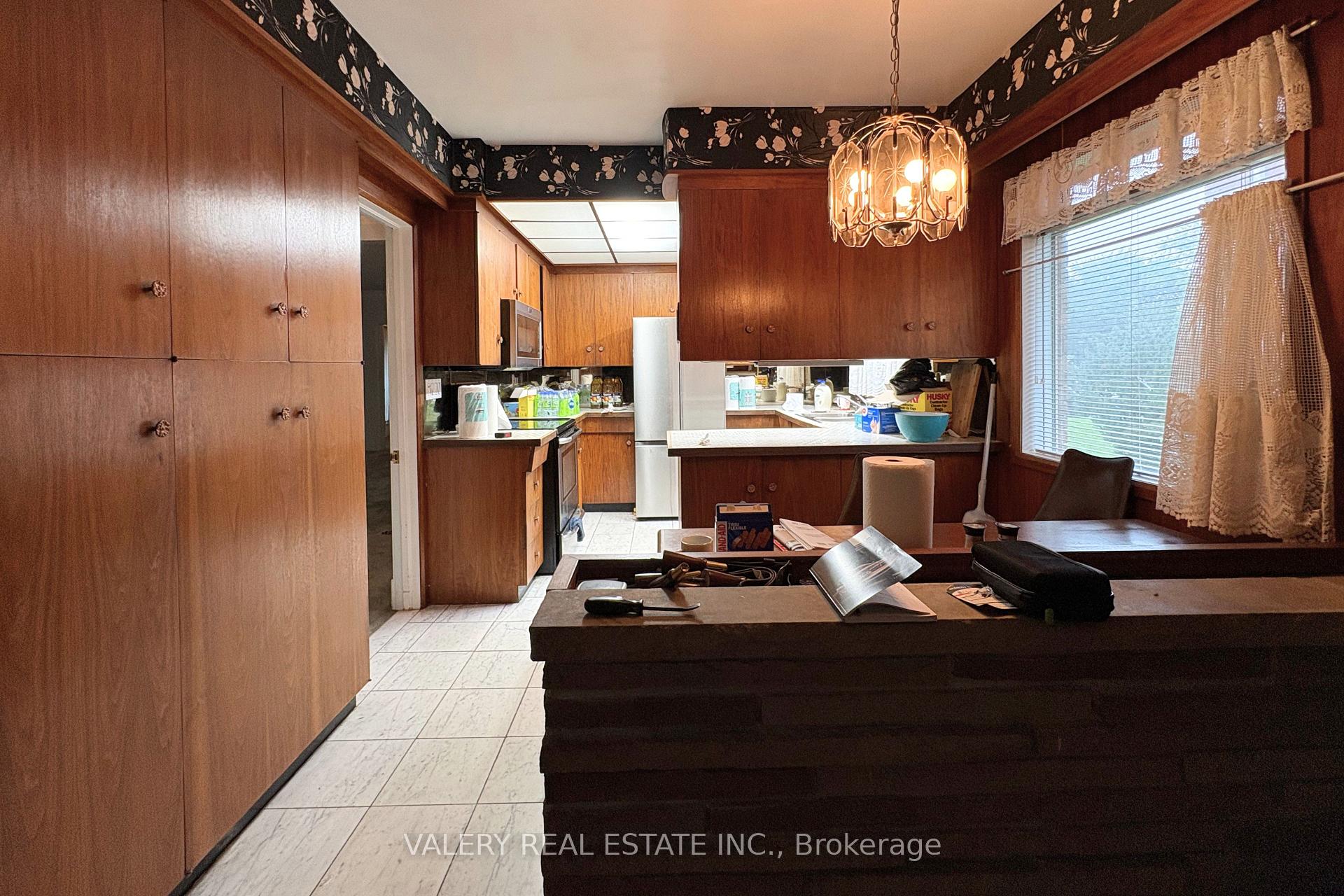 Photo 10 of 87 Cedar Brae Boulevard SE, Scarborough, Eglinton East — HOMEH