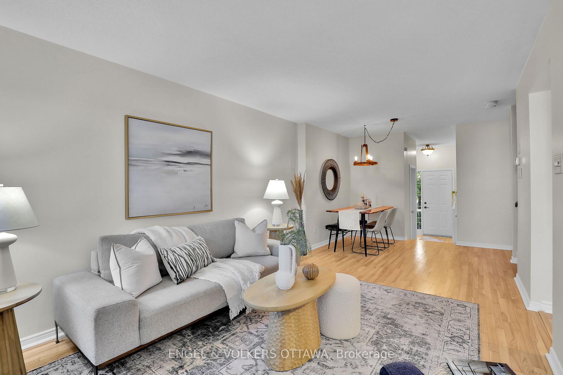 Photo 9 of 1632 Varennes Boulevard, Ottawa, Fallingbrook/Pineridge — HOMEH