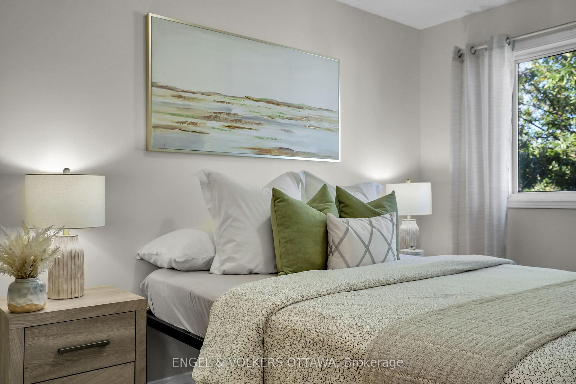 Photo 19 of 1632 Varennes Boulevard, Ottawa, Fallingbrook/Pineridge — HOMEH
