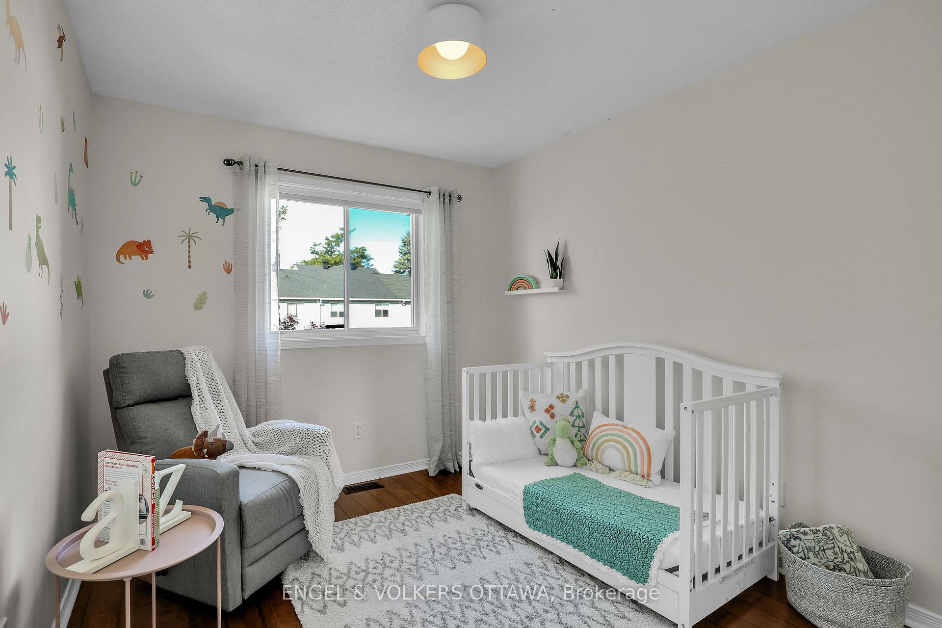 Photo 20 of 1632 Varennes Boulevard, Ottawa, Fallingbrook/Pineridge — HOMEH