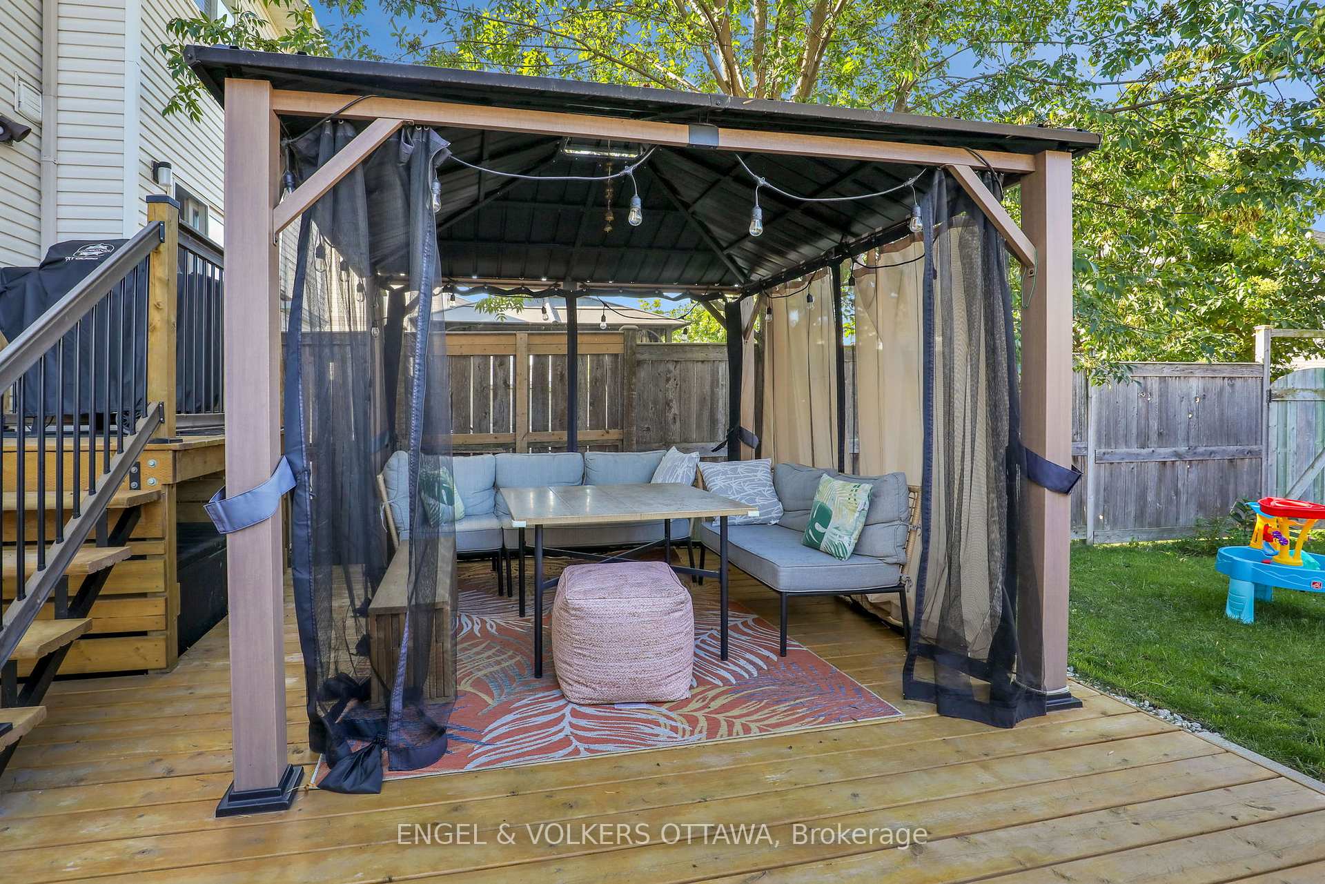Photo 28 of 1632 Varennes Boulevard, Ottawa, Fallingbrook/Pineridge — HOMEH