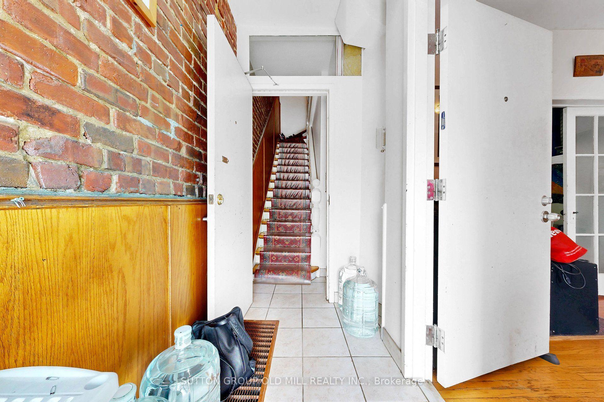 Photo 3 of 1060 College Street, Toronto, Dufferin Grove — HOMEH