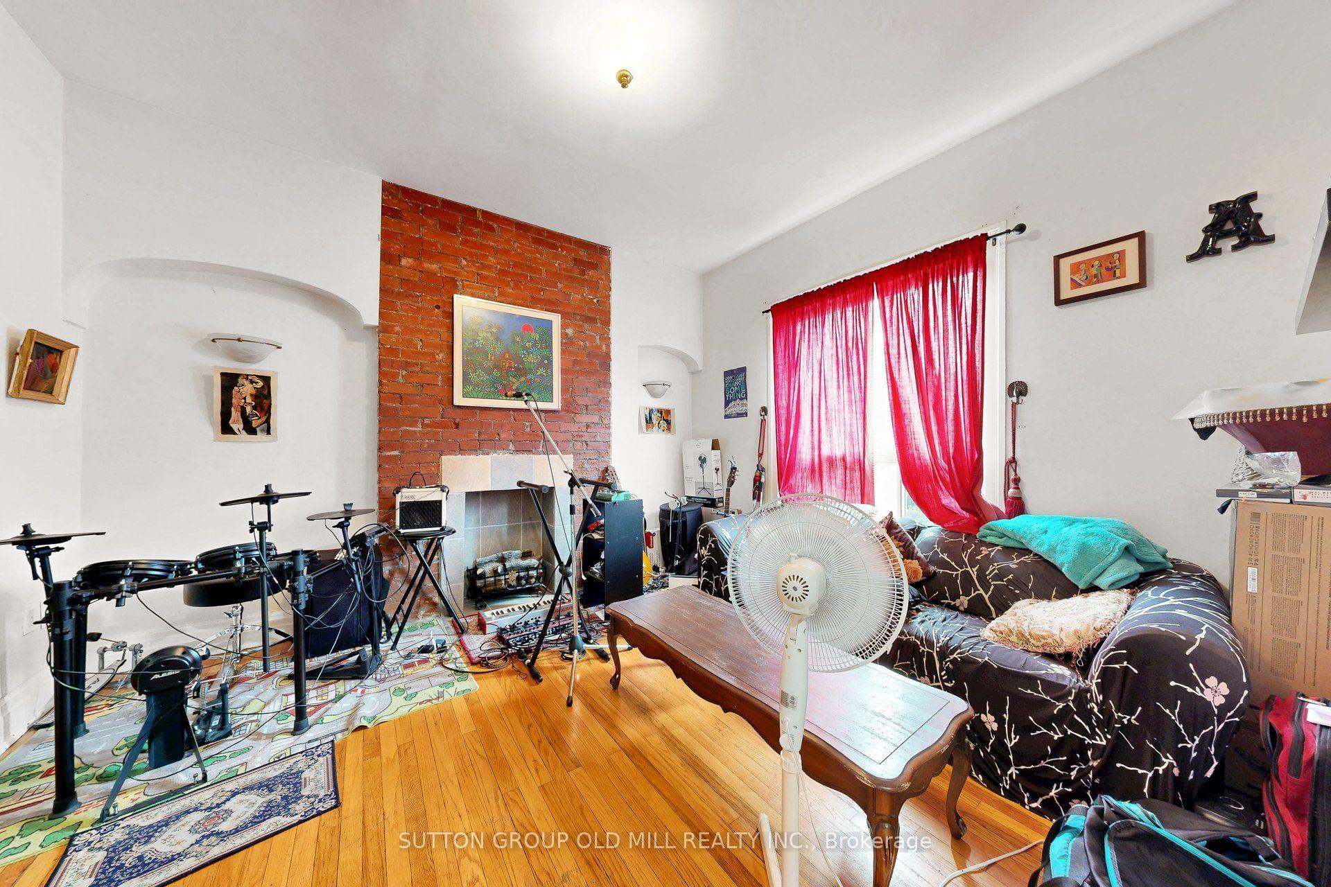 Photo 5 of 1060 College Street, Toronto, Dufferin Grove — HOMEH