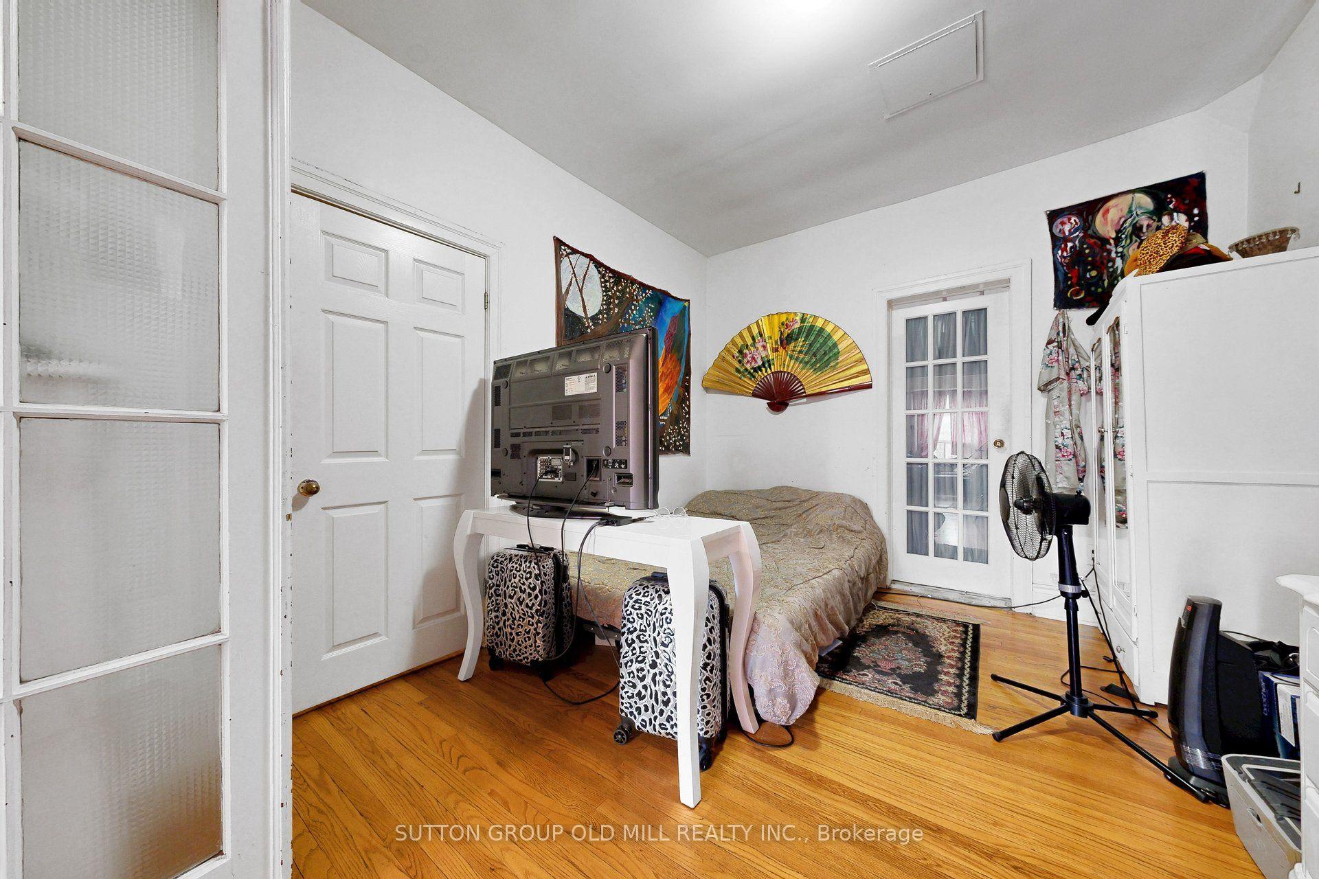Photo 7 of 1060 College Street, Toronto, Dufferin Grove — HOMEH