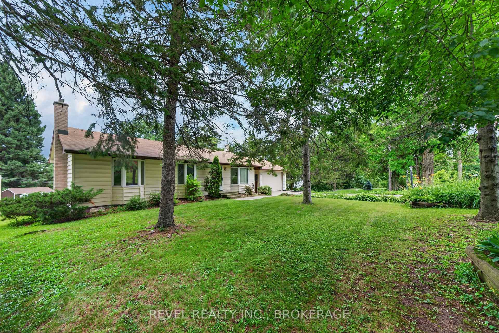 Photo 4 of 4453 Latimer Road, Frontenac, Frontenac South — HOMEH
