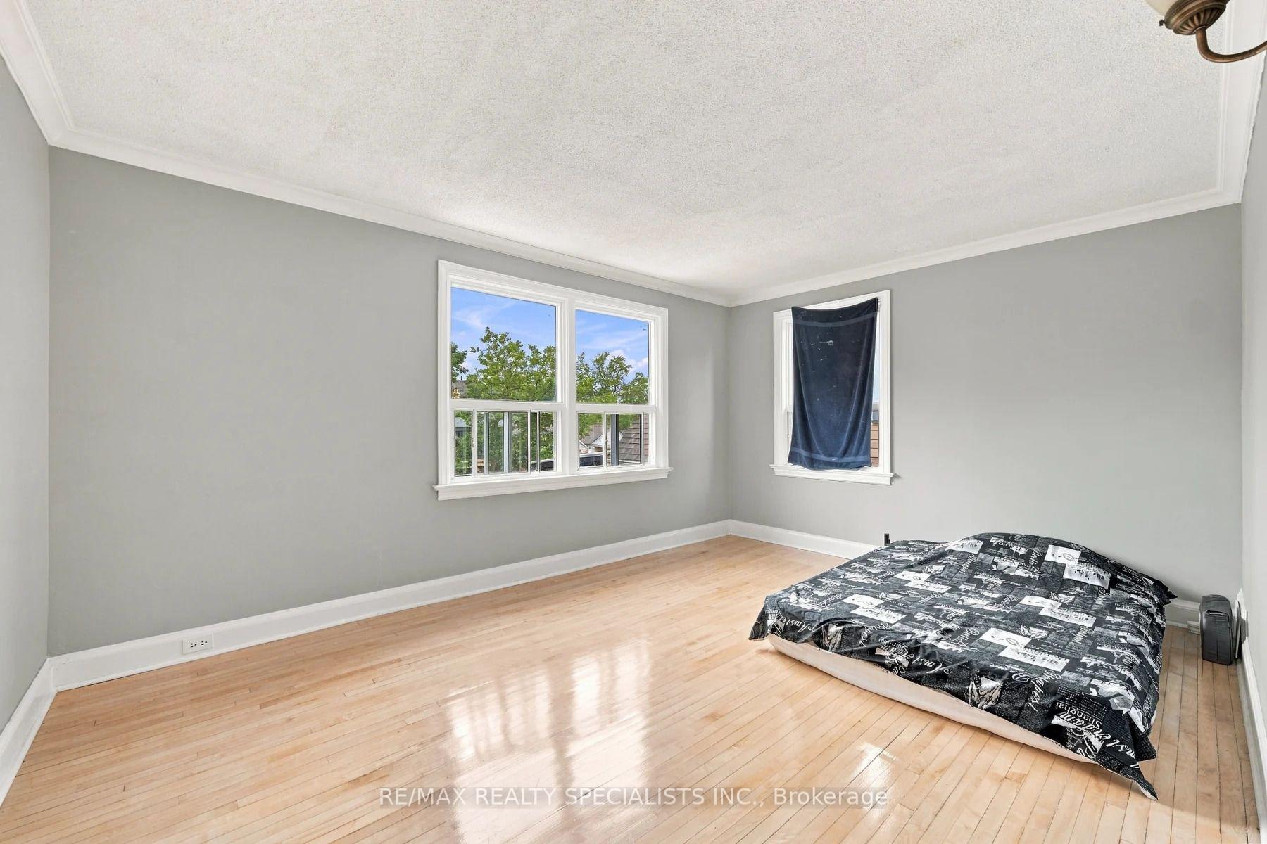 Photo 15 of 39 Macdonald Street, Etobicoke, Mimico — HOMEH