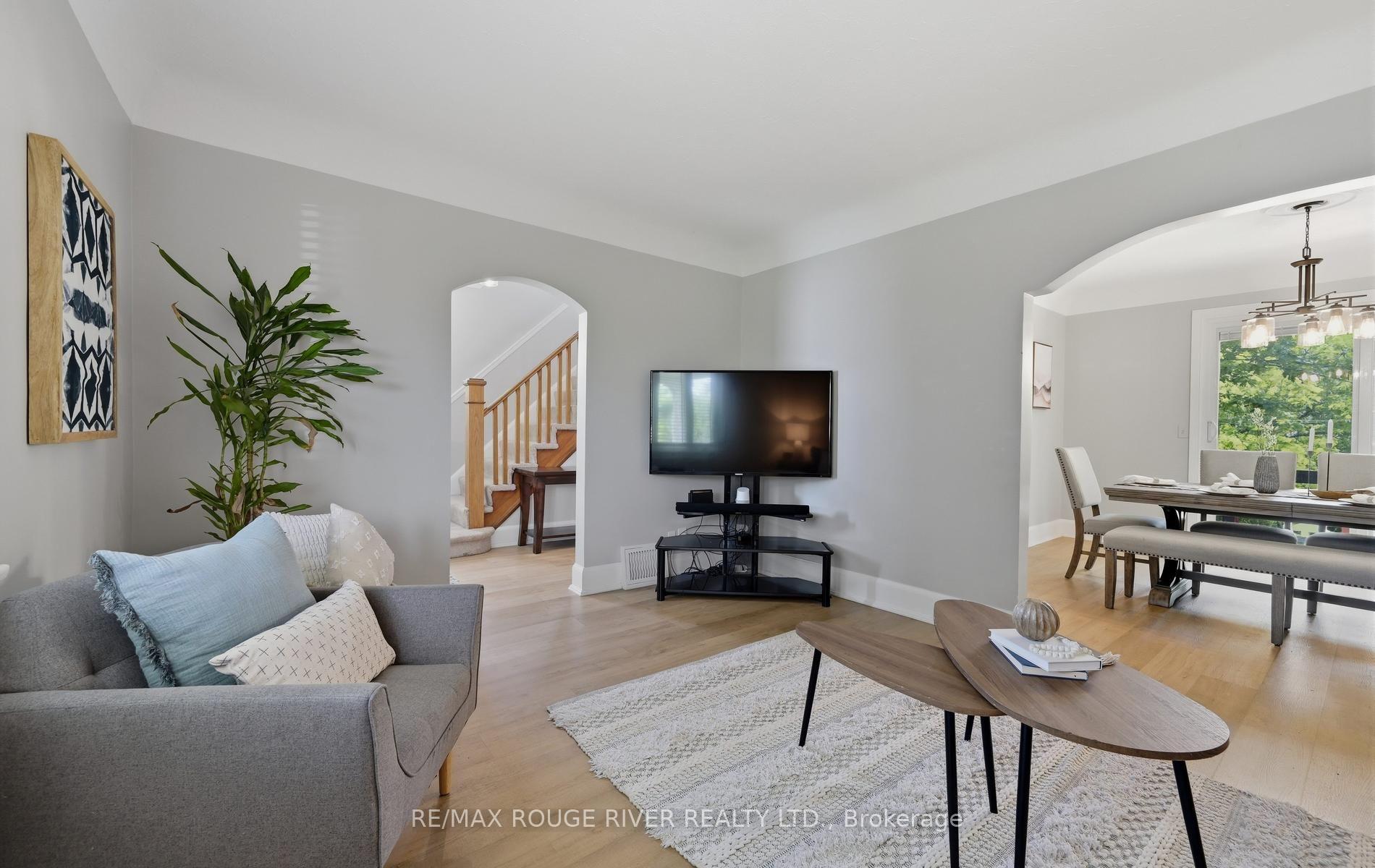 Photo 11 of 1576 Highway 2 Road, Clarington, Courtice — HOMEH