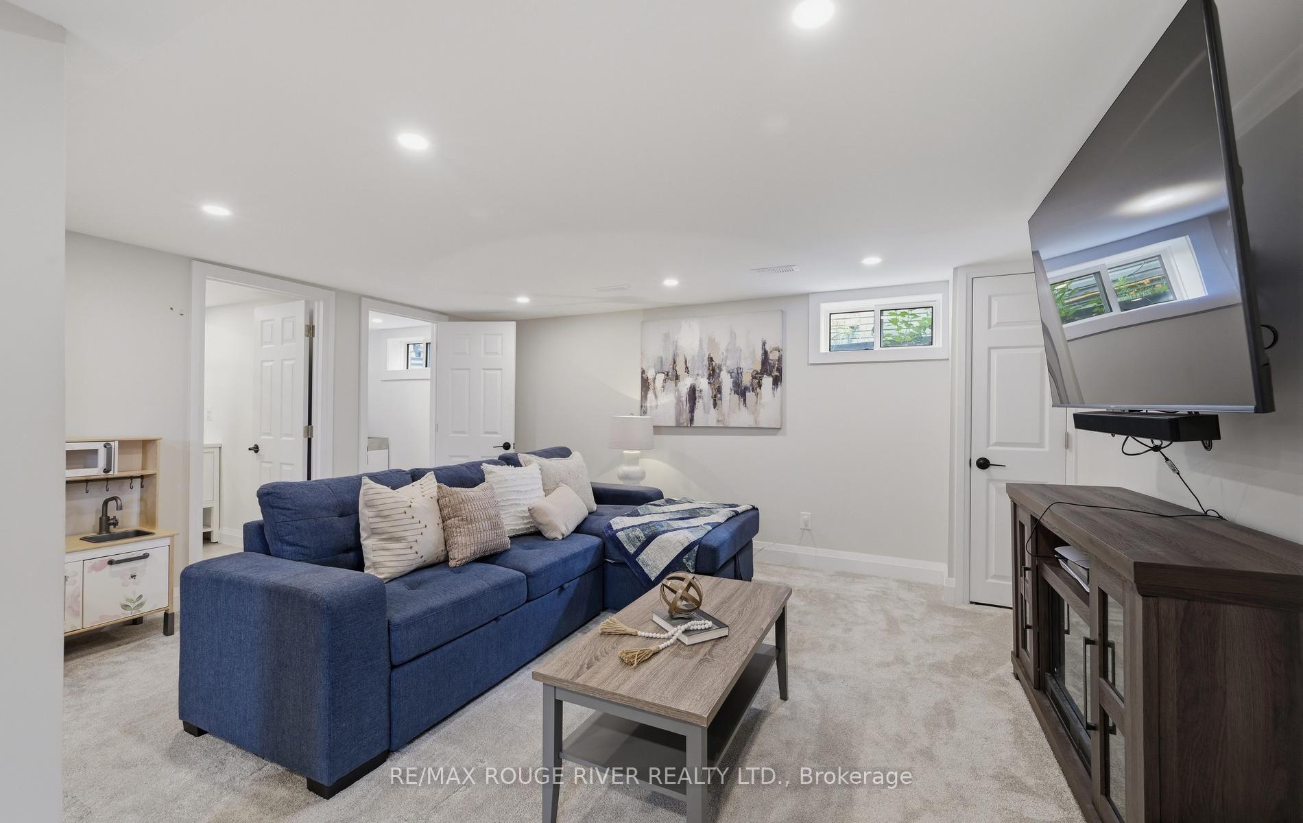 Photo 29 of 1576 Highway 2 Road, Clarington, Courtice — HOMEH