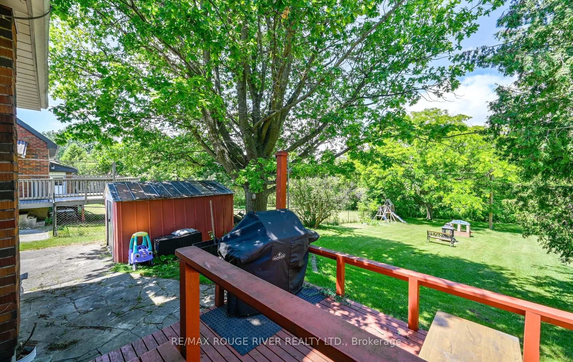 Photo 38 of 1576 Highway 2 Road, Clarington, Courtice — HOMEH