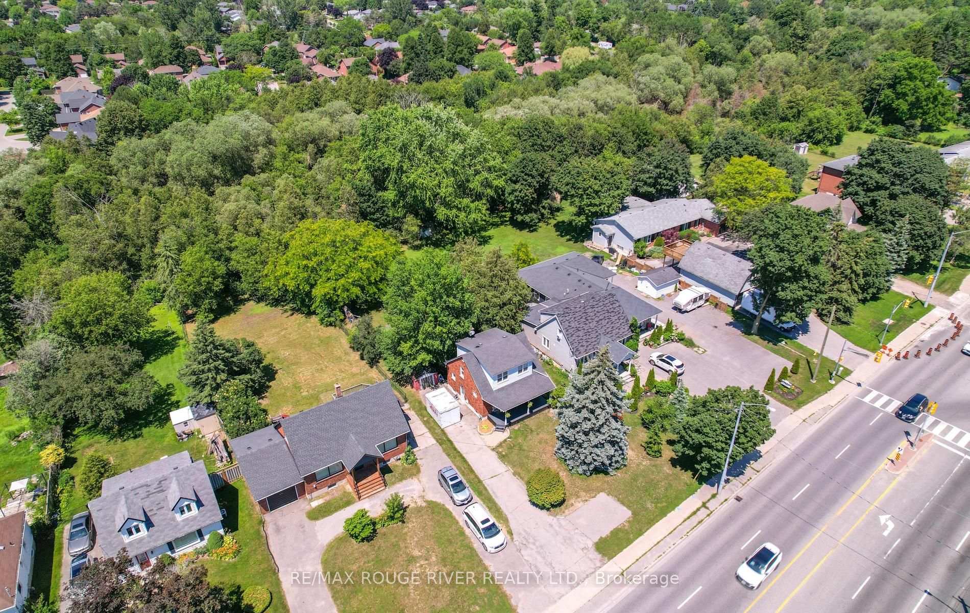 Photo 44 of 1576 Highway 2 Road, Clarington, Courtice — HOMEH