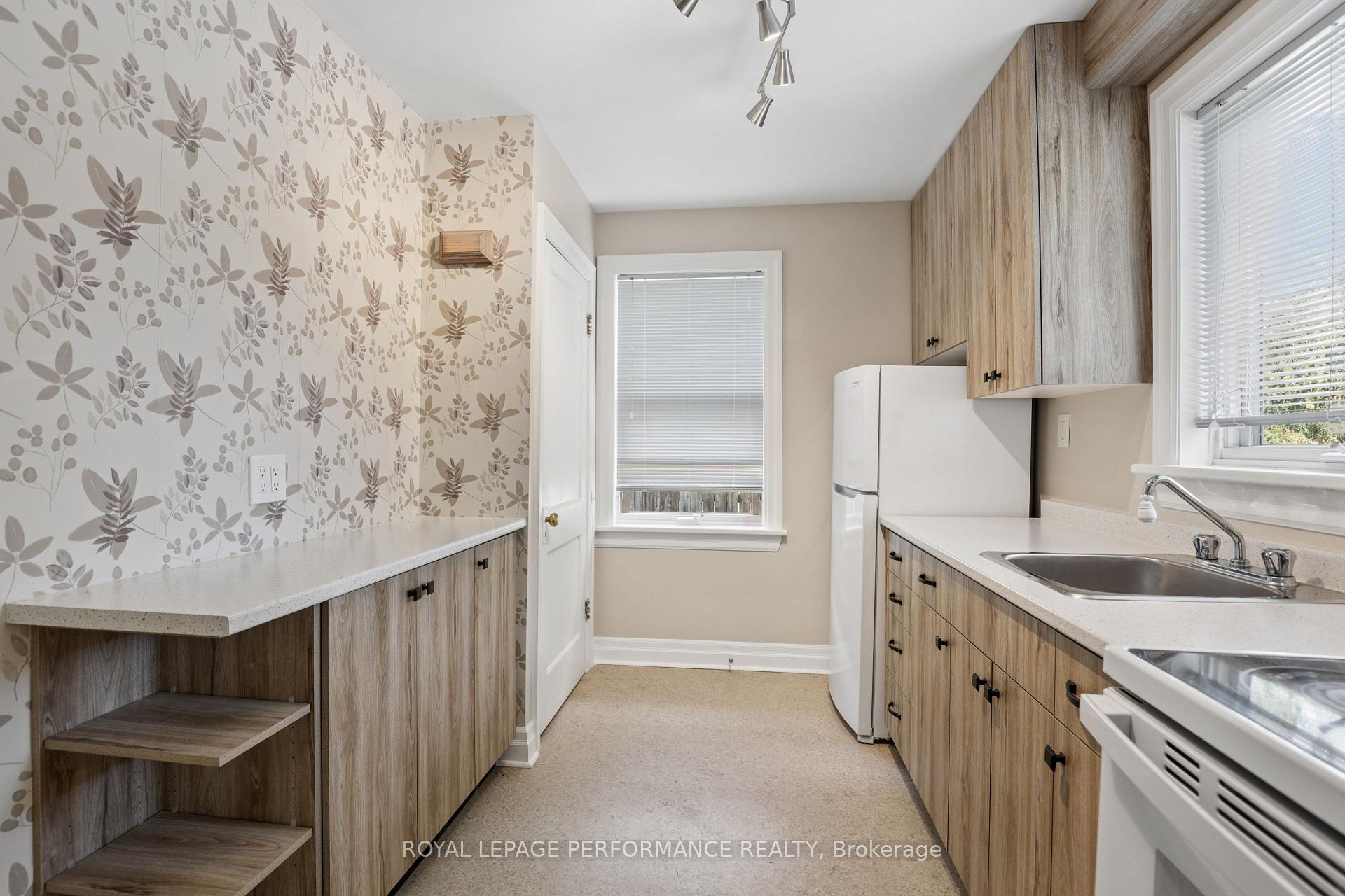 Photo 7 of 85 Noel Street, Ottawa, Lindenlea — HOMEH