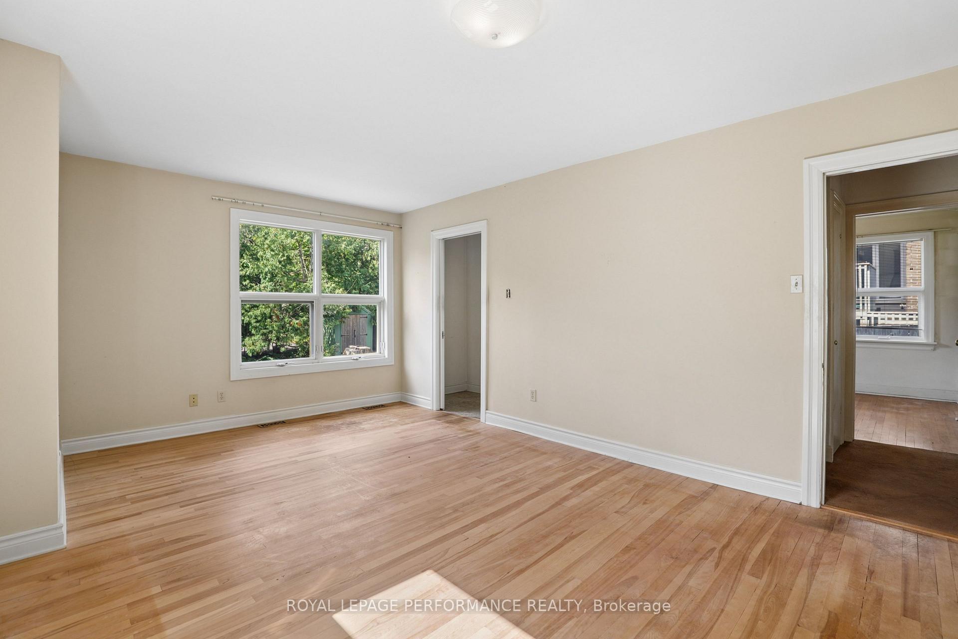 Photo 11 of 85 Noel Street, Ottawa, Lindenlea — HOMEH