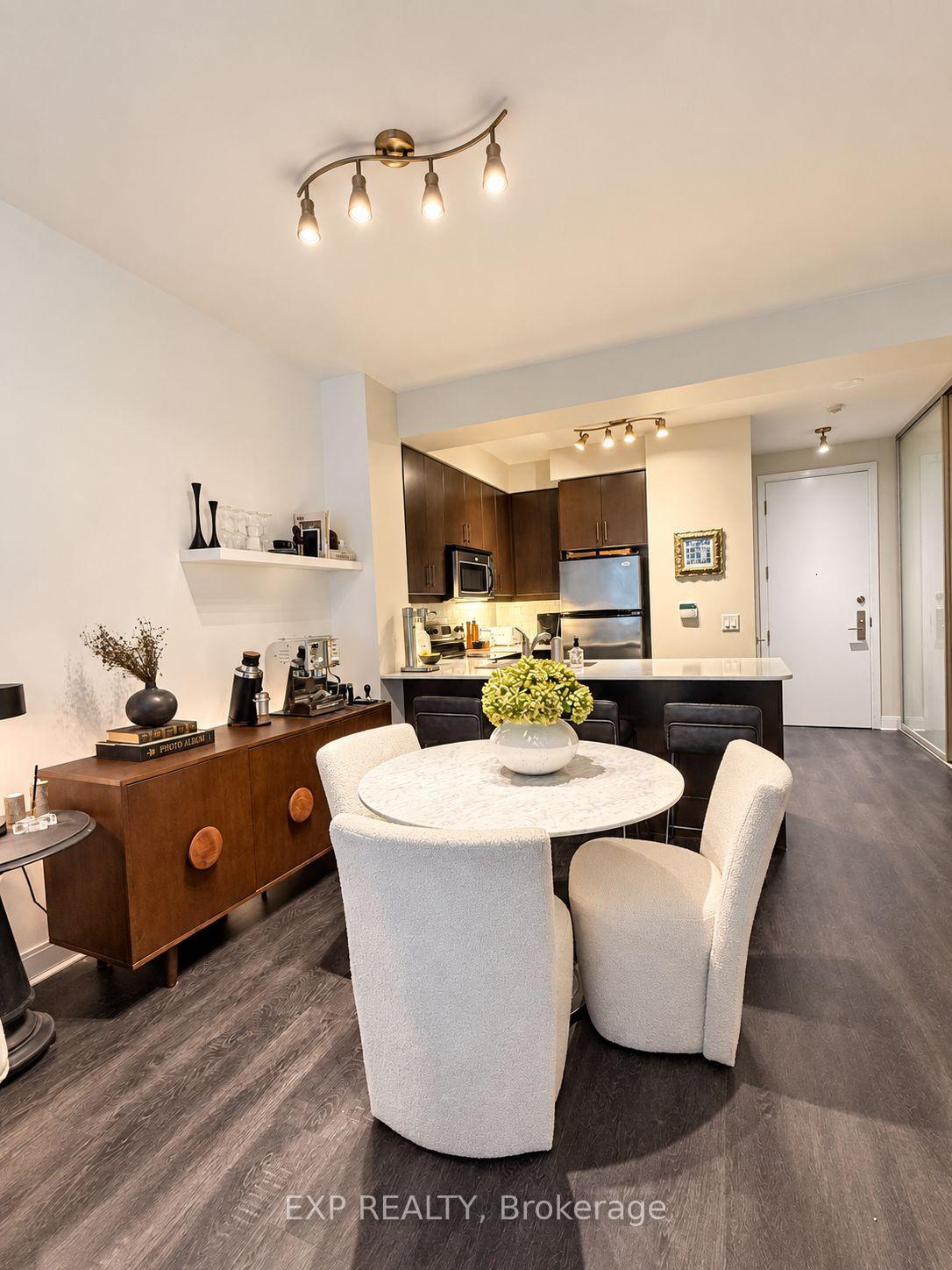 Photo 5 of Unit 702, 38 The Esplanade, Toronto, Waterfront Communities — HOMEH